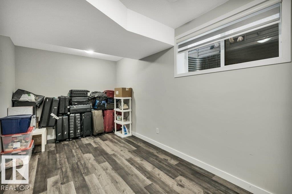 5121 1B Avenue, Edmonton, AB - Indoor Photo Showing Other Room