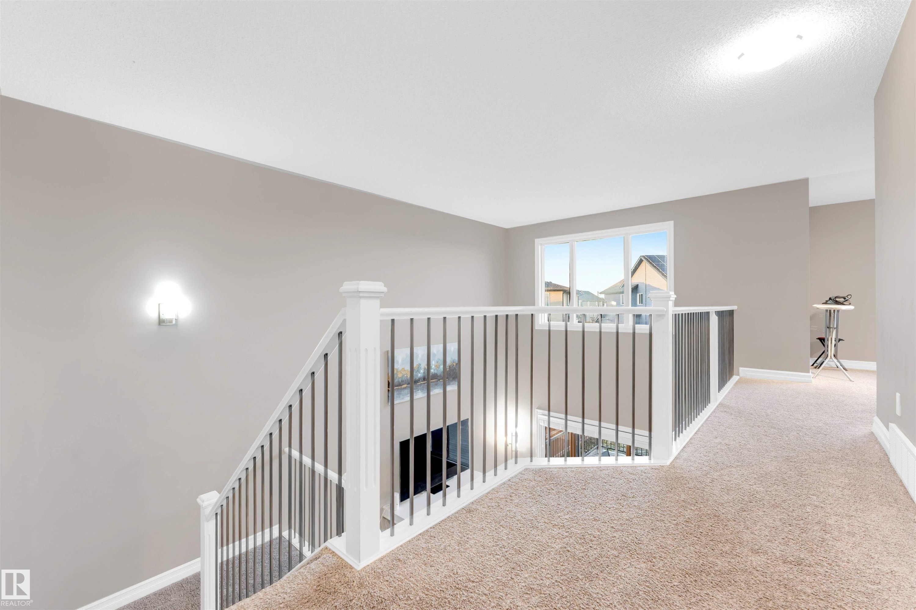 1347 Watt Drive, Edmonton, AB - Indoor Photo Showing Other Room