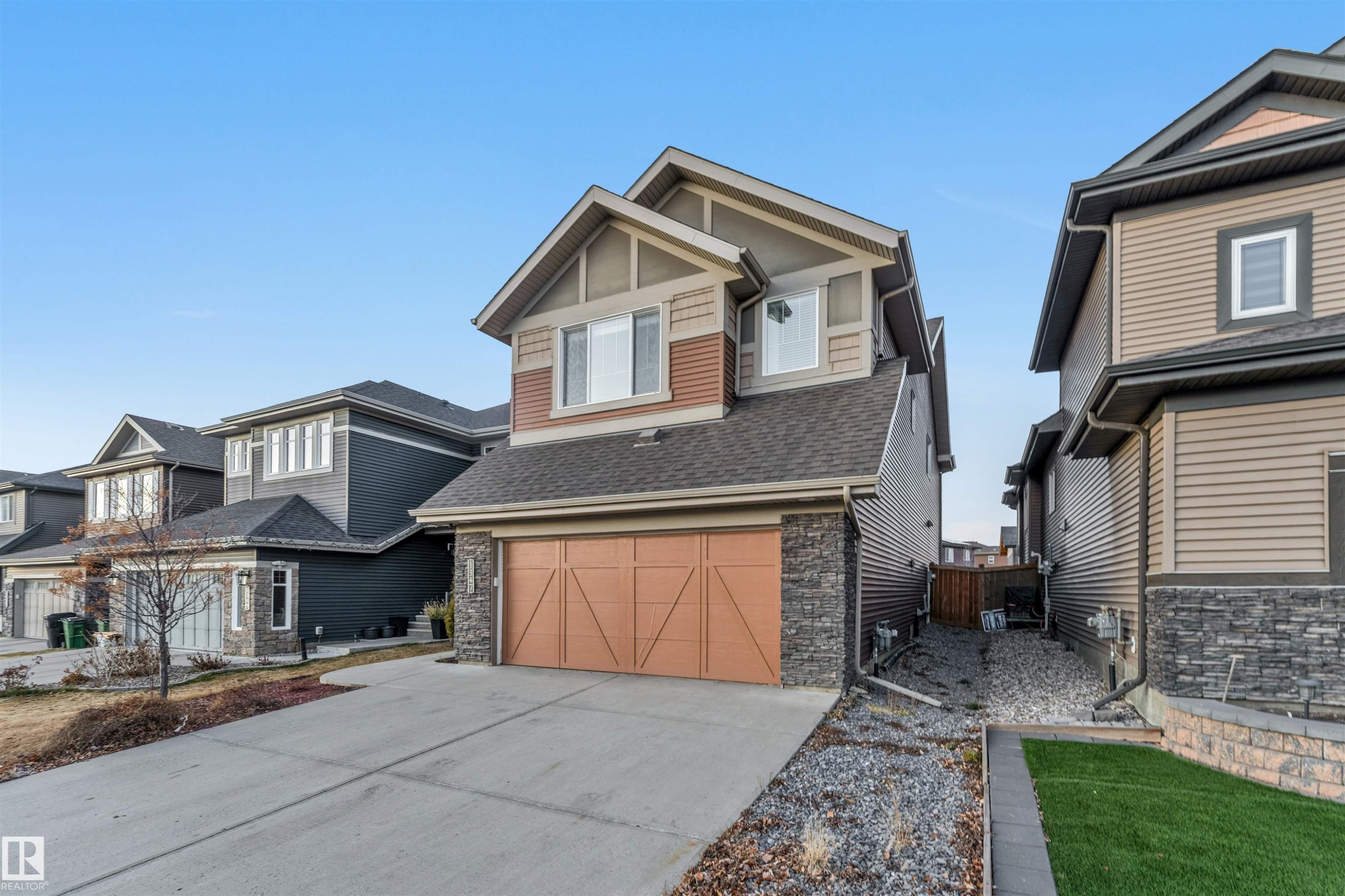 1347 Watt Drive, Edmonton, AB - Outdoor