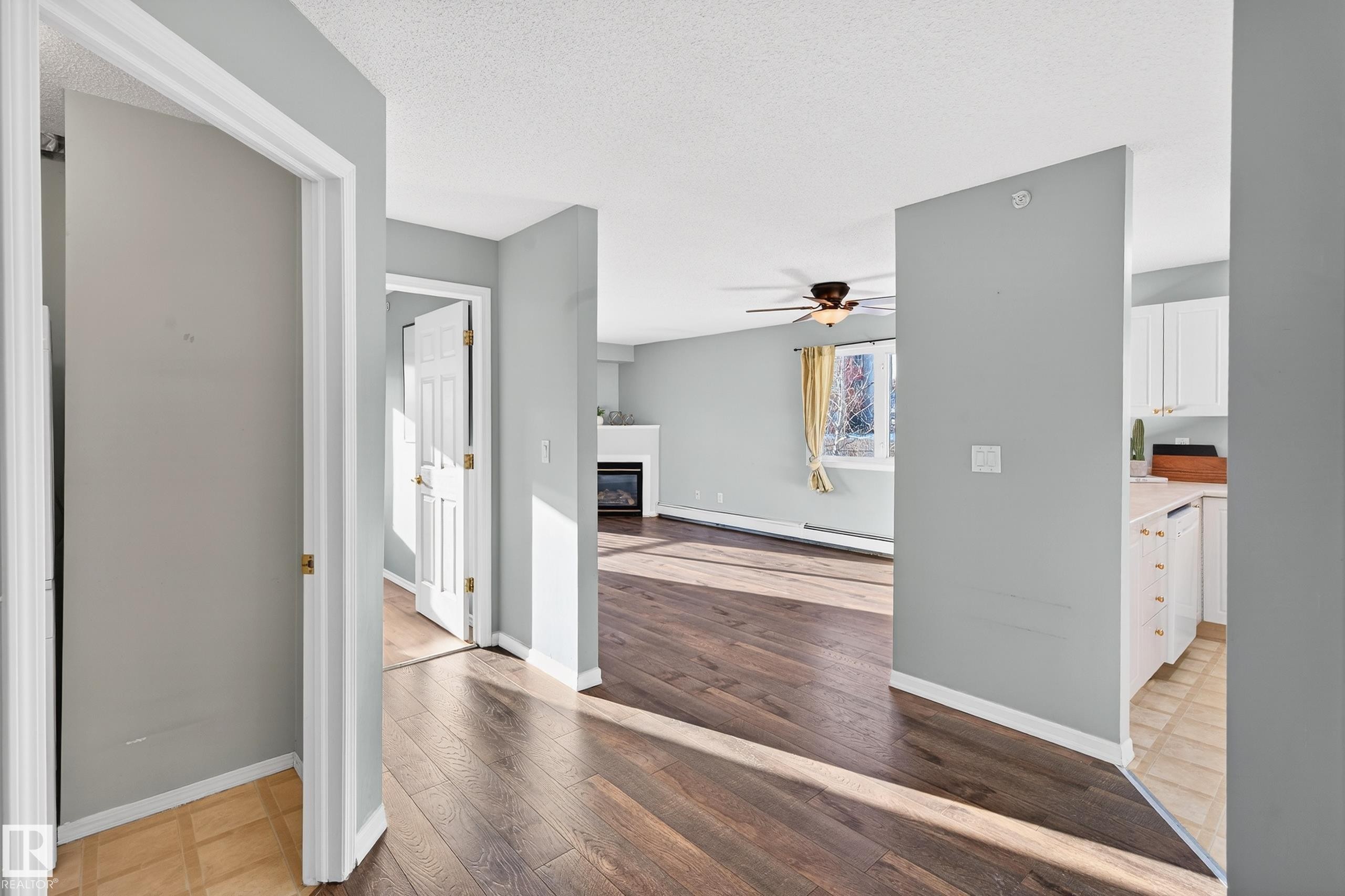 418 10403 98 Avenue, Edmonton, AB - Indoor Photo Showing Other Room