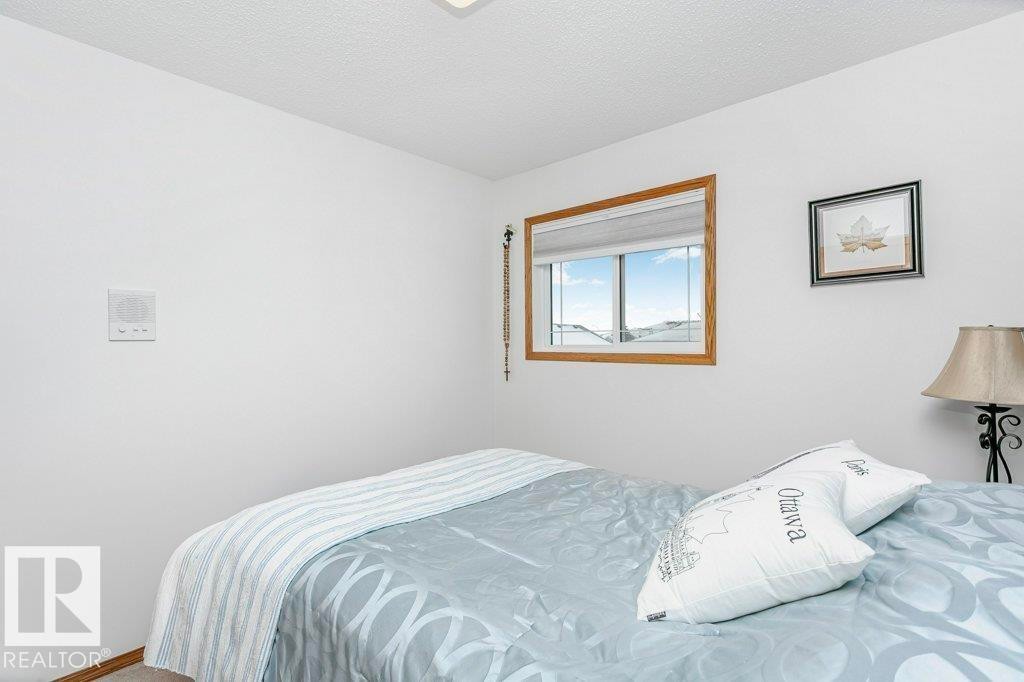 13020 157 Avenue Nw, Edmonton, AB - Indoor Photo Showing Bedroom