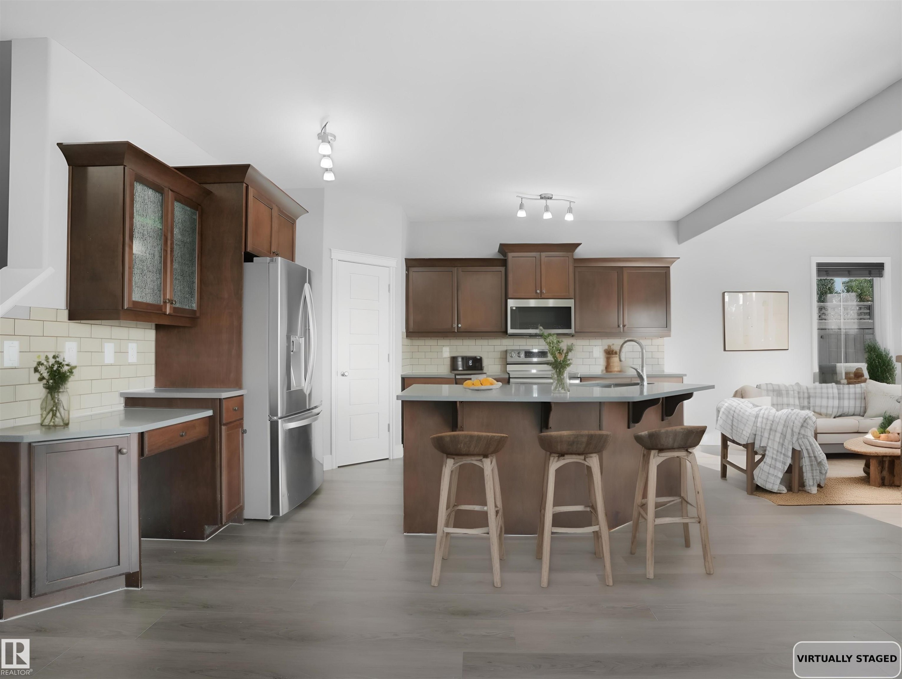 5903 12 Avenue, Edmonton, AB - Indoor Photo Showing Kitchen