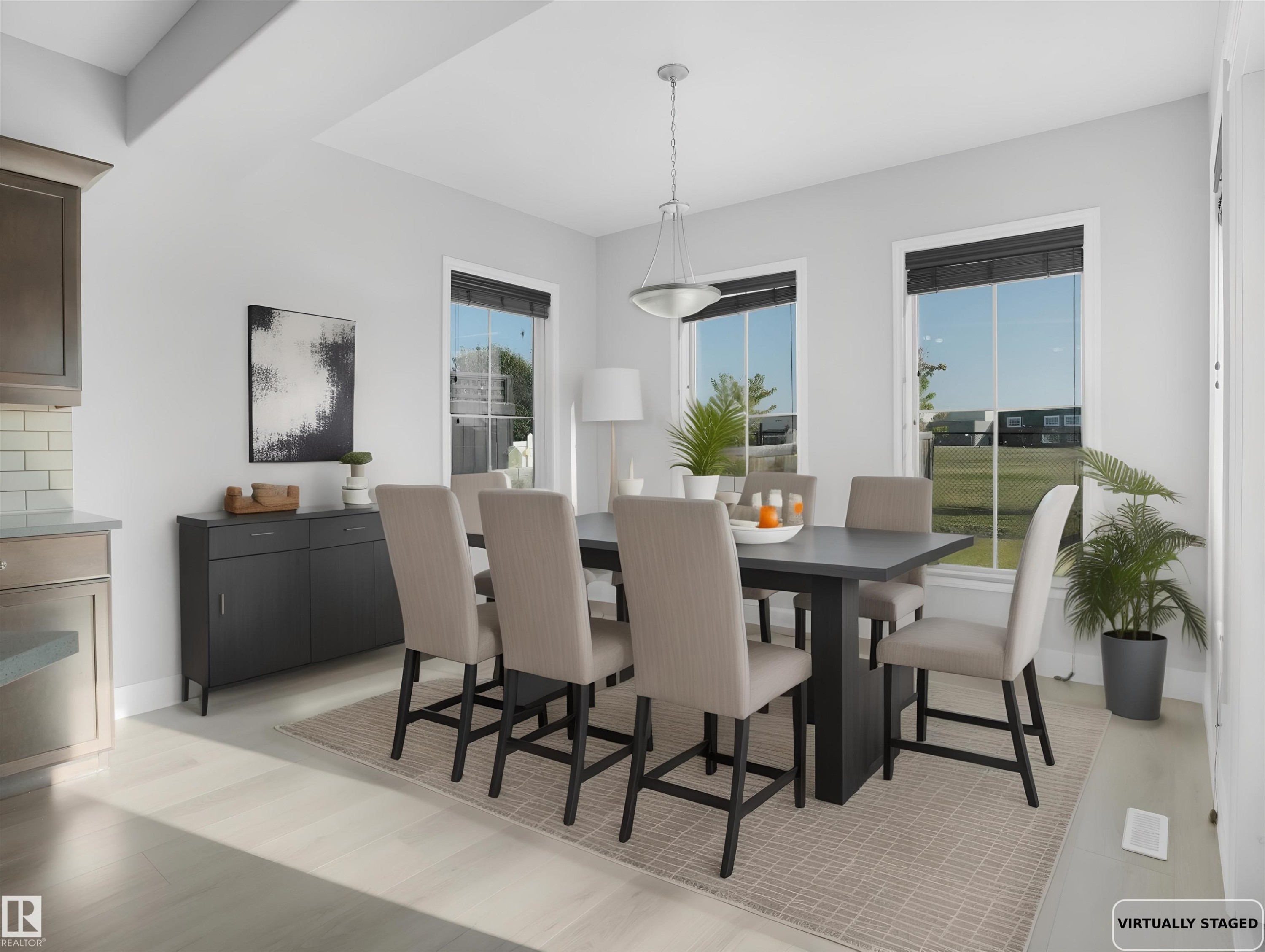 5903 12 Avenue, Edmonton, AB - Indoor Photo Showing Dining Room