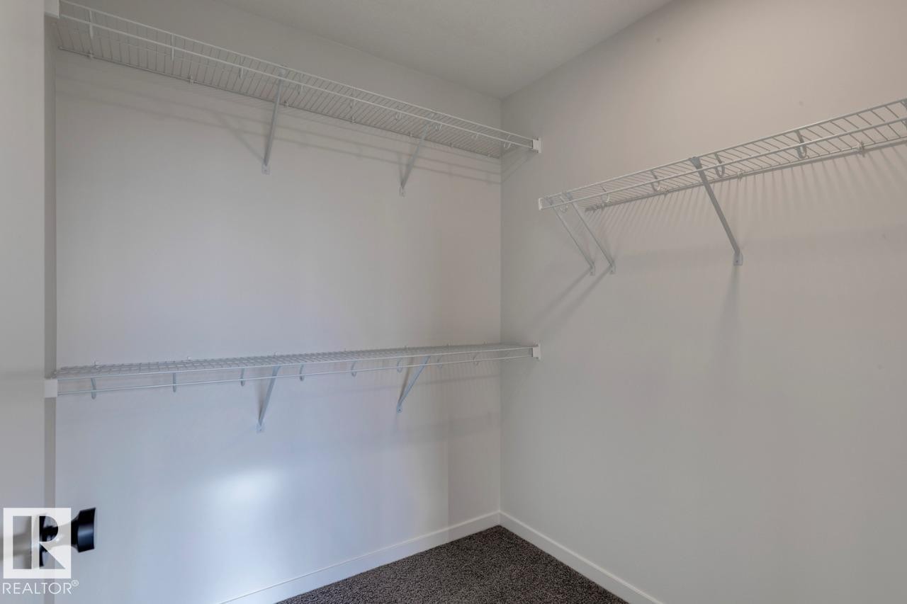 22915 80 Avenue, Edmonton, AB - Indoor With Storage