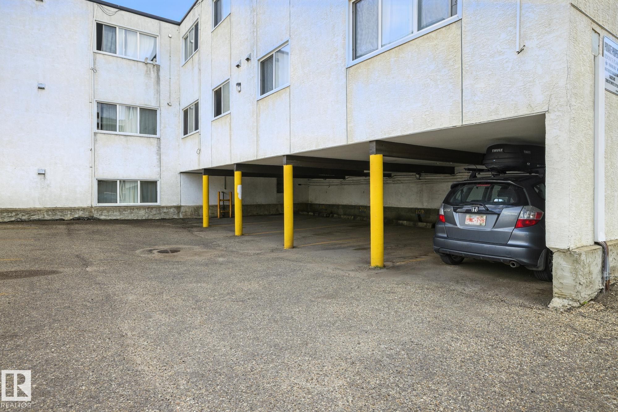 306 10160 83 Avenue, Edmonton, AB - Outdoor