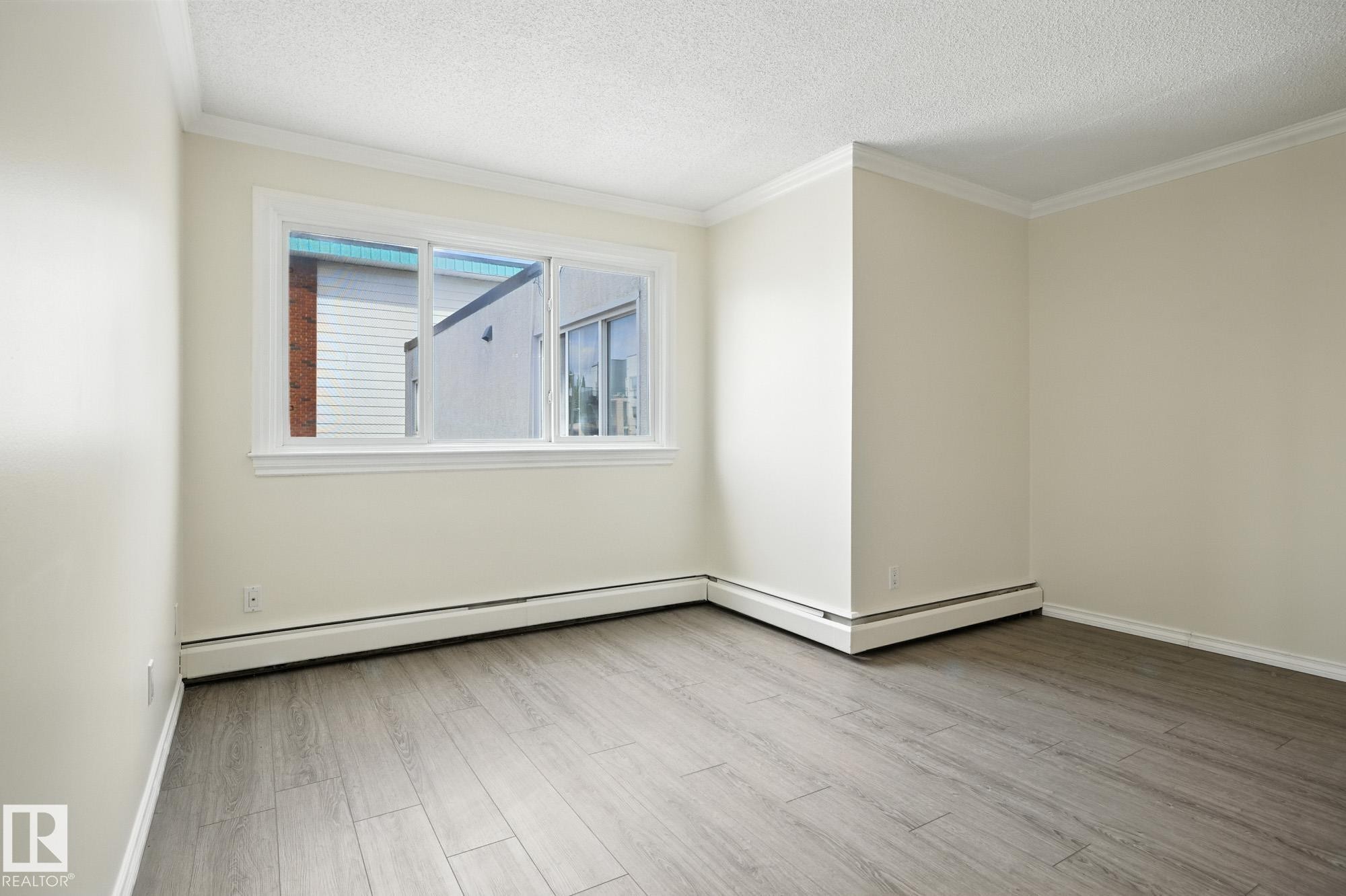 306 10160 83 Avenue, Edmonton, AB - Indoor Photo Showing Other Room
