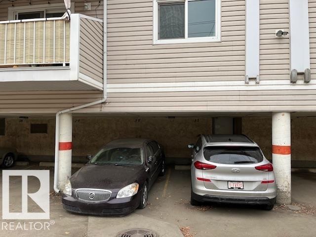 407 10529 93 Street, Edmonton, AB - Indoor Photo Showing Garage