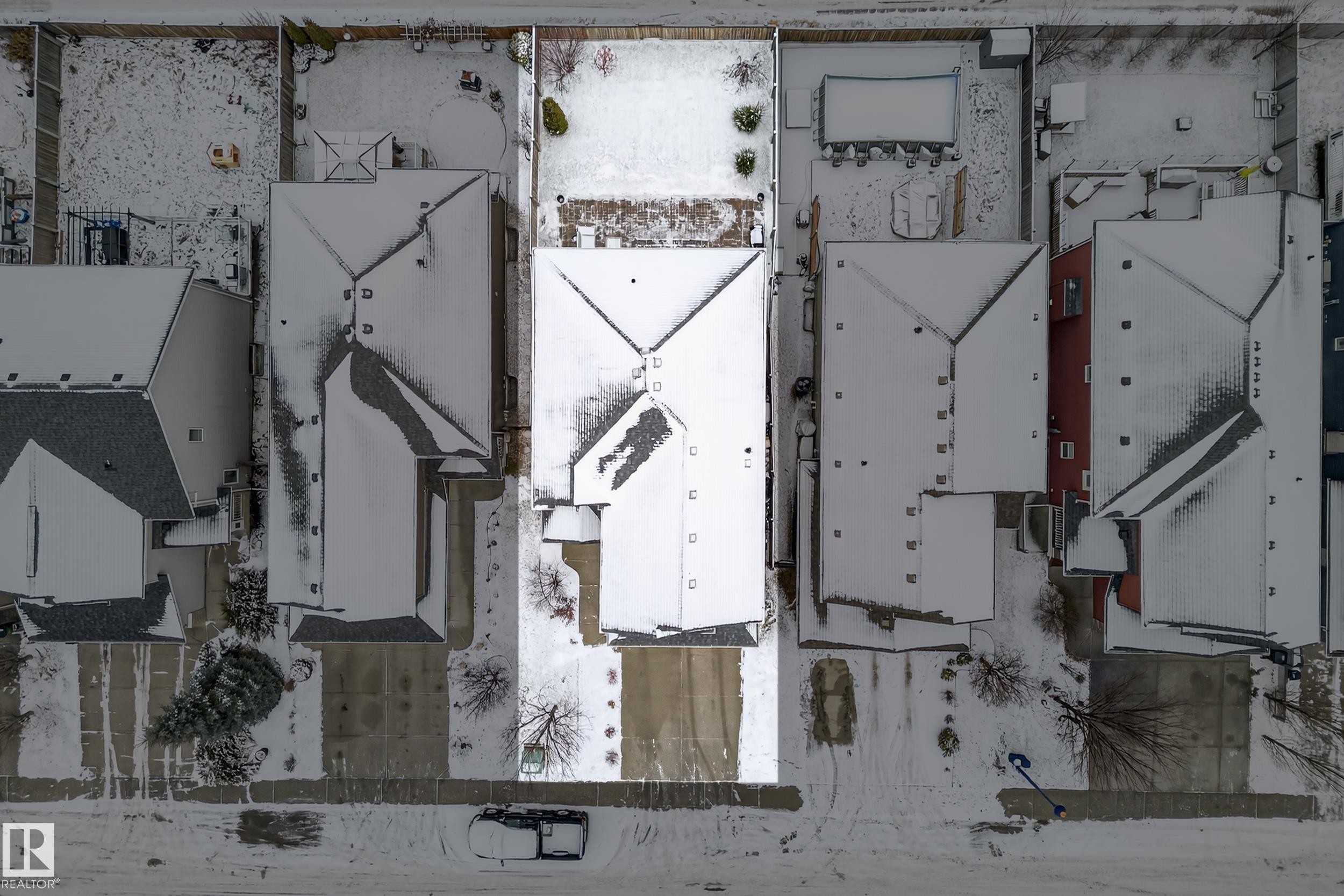 7816 18 Avenue, Edmonton, AB -