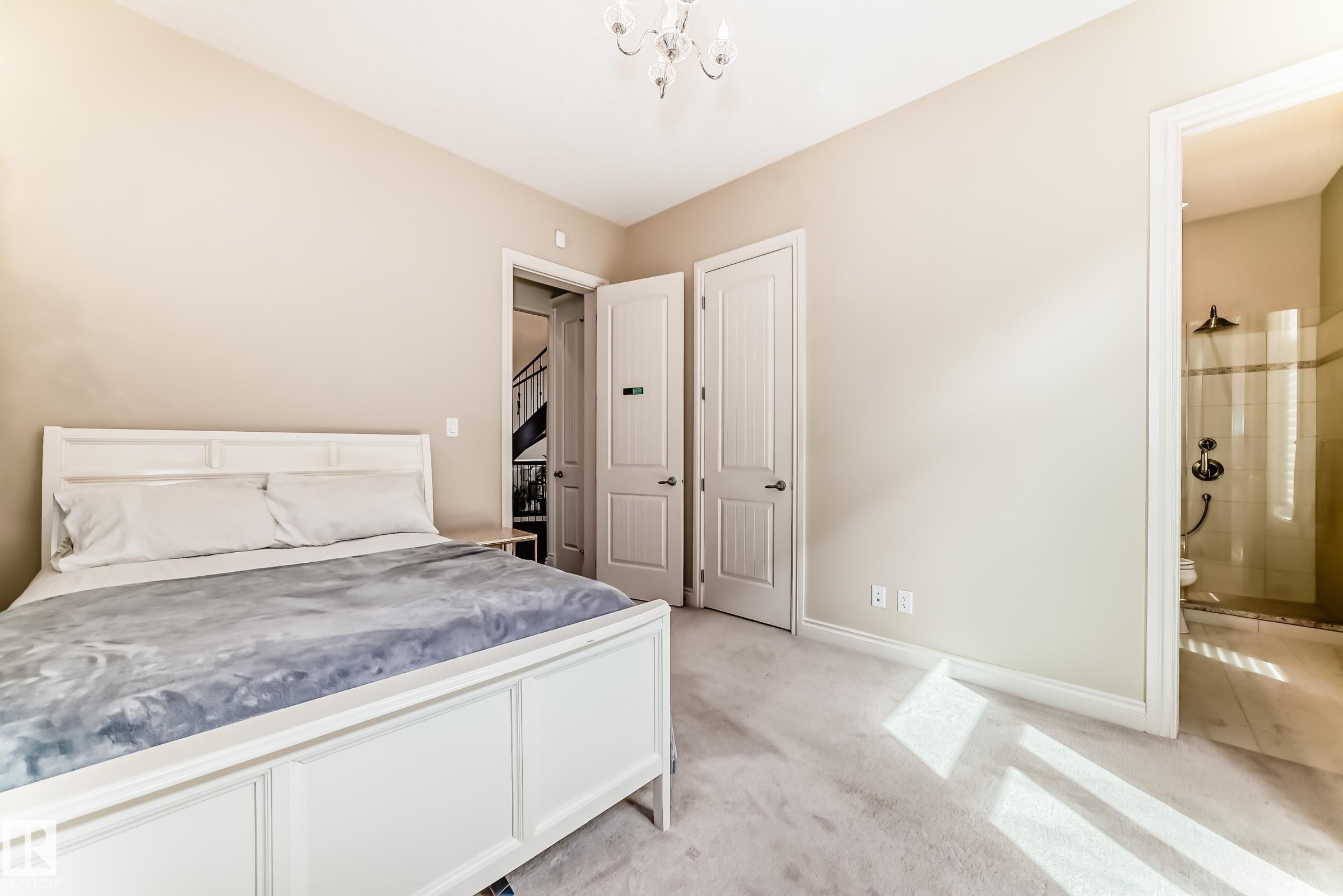 631 Howatt Drive, Edmonton, AB - Indoor Photo Showing Bedroom