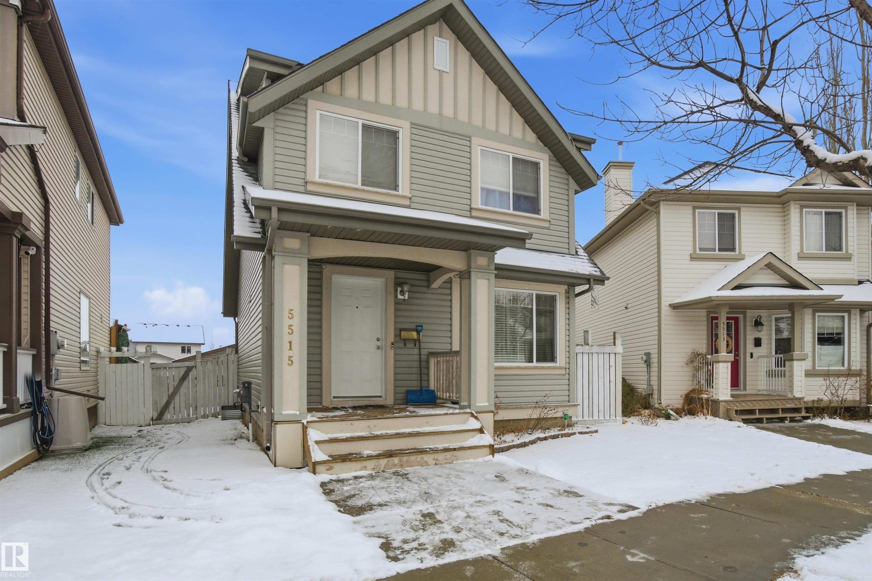 5515 Stevens Crescent, Edmonton, AB - Outdoor With Facade
