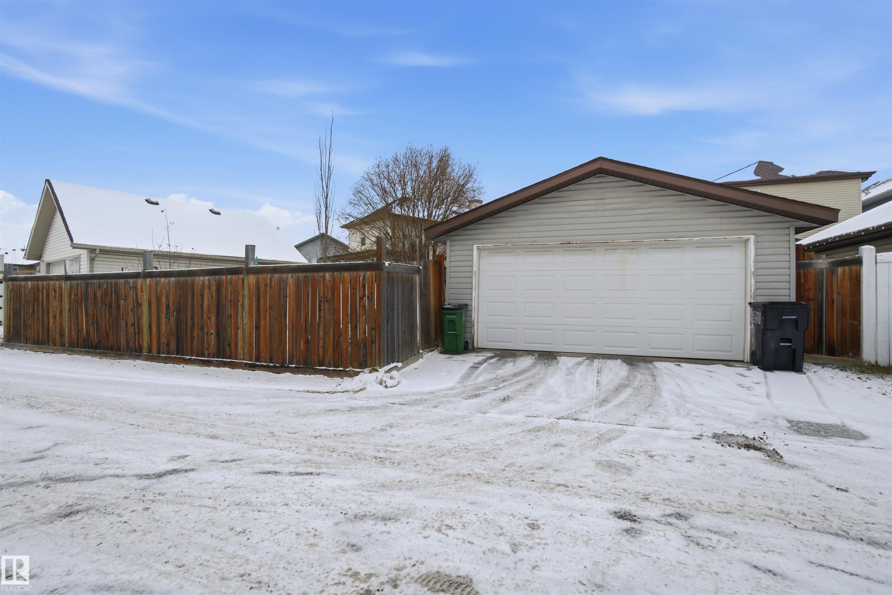 5515 Stevens Crescent, Edmonton, AB - Outdoor With Exterior