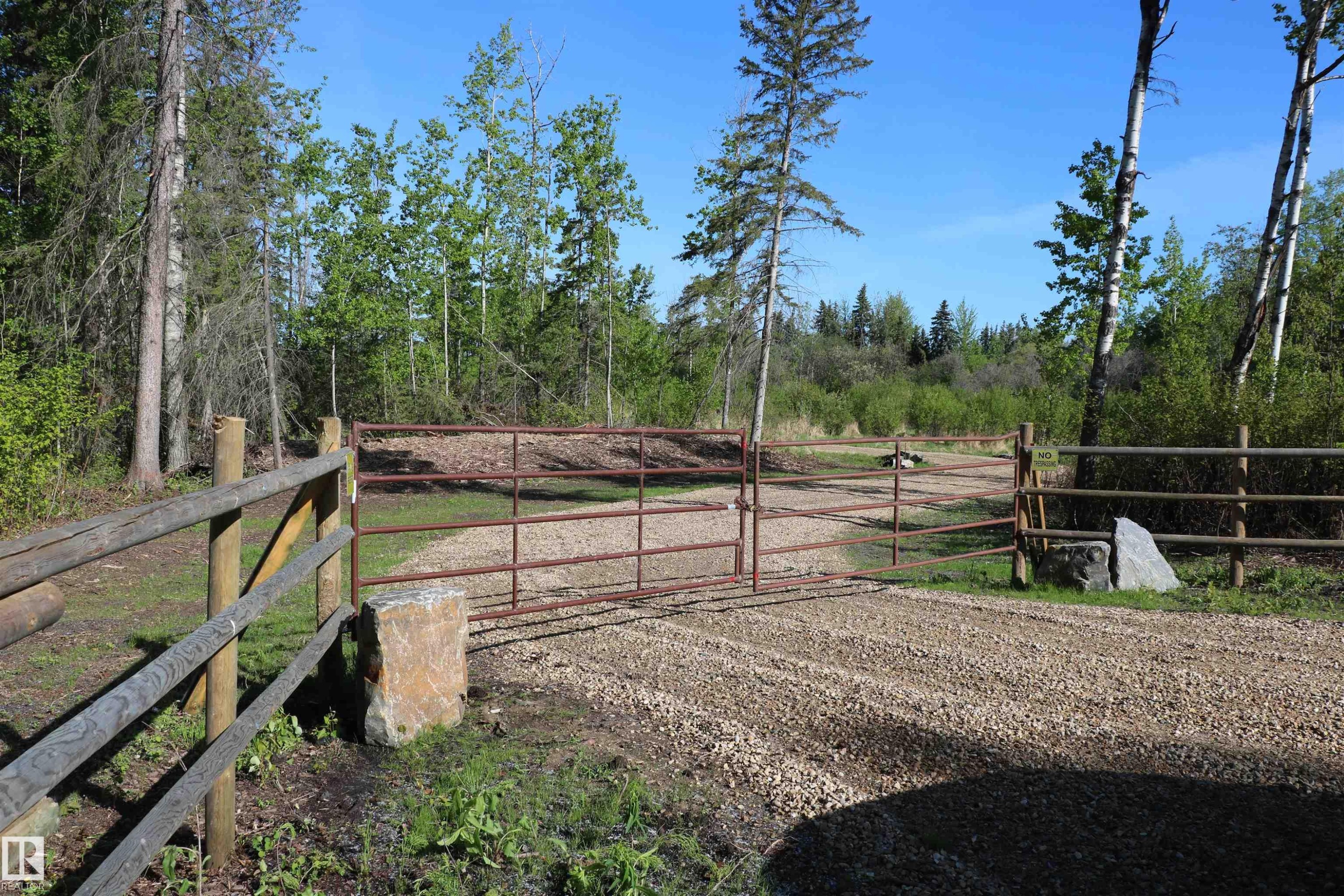 545165 Ste Anne Trail, Rural Lac Ste. Anne County, AB