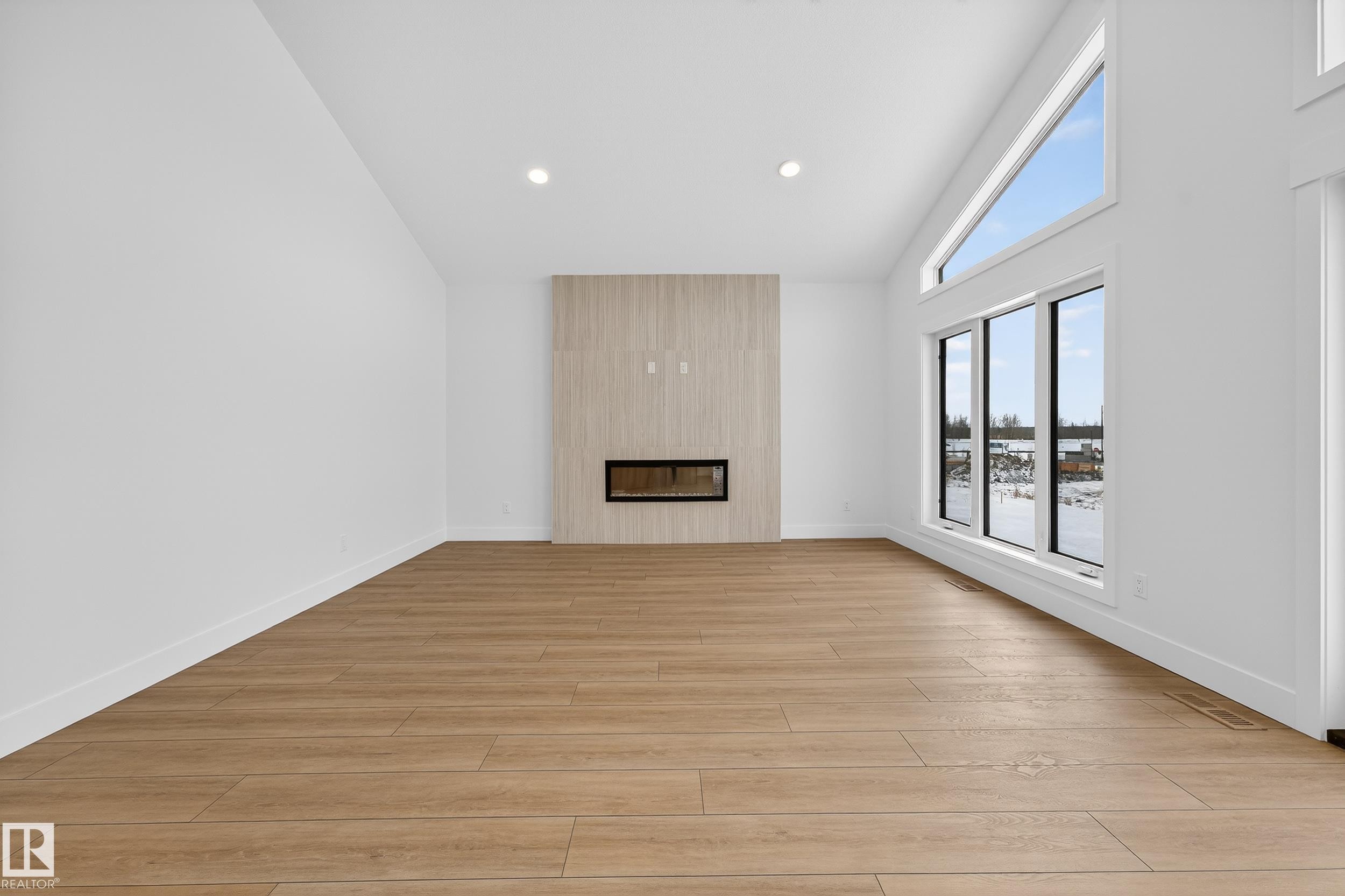 7093 Kiviaq Crescent, Edmonton, AB - Indoor Photo Showing Other Room