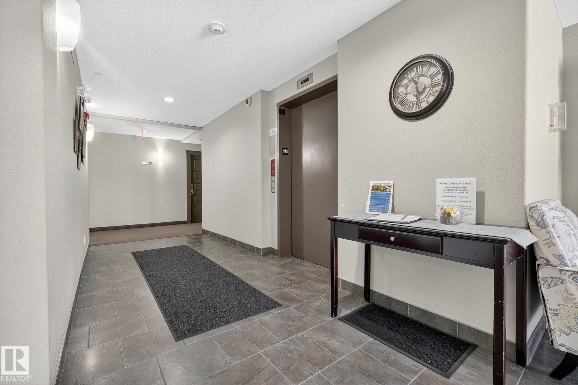 310 6070 Schonsee Way, Edmonton, AB - Indoor Photo Showing Other Room