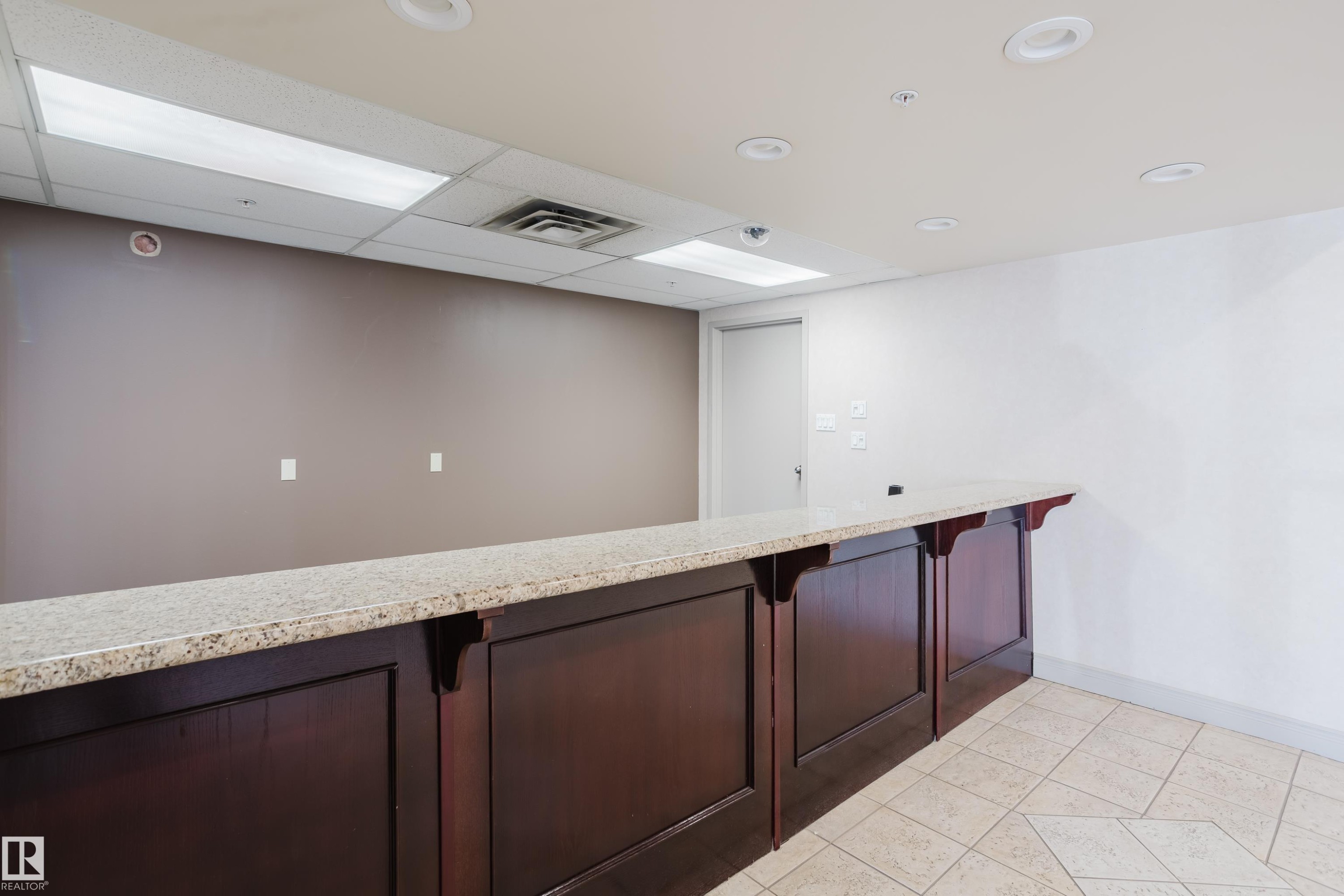 506 9919 105 Street, Edmonton, AB - Indoor Photo Showing Other Room