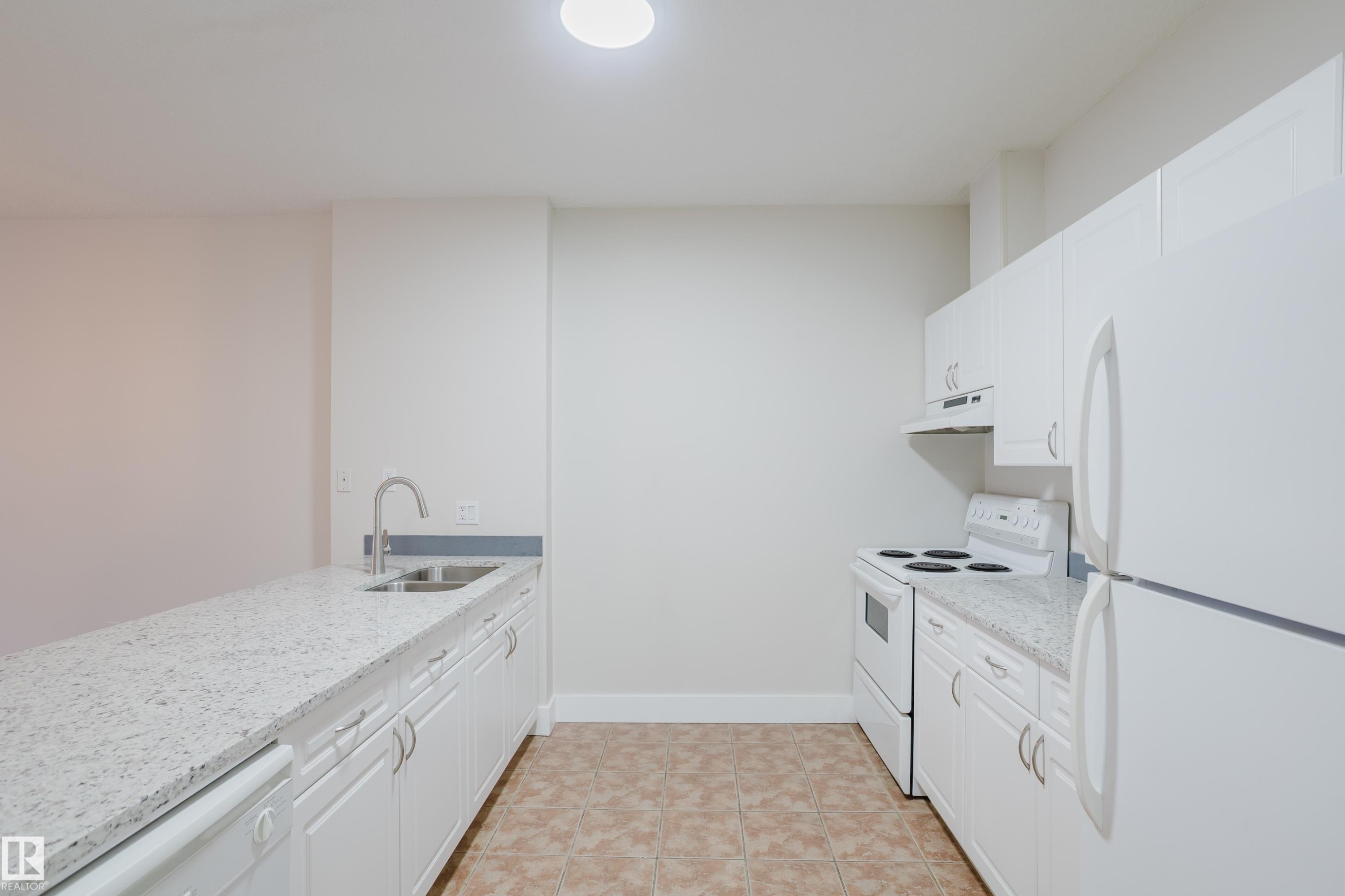 506 9919 105 Street, Edmonton, AB - Indoor Photo Showing Kitchen With Double Sink