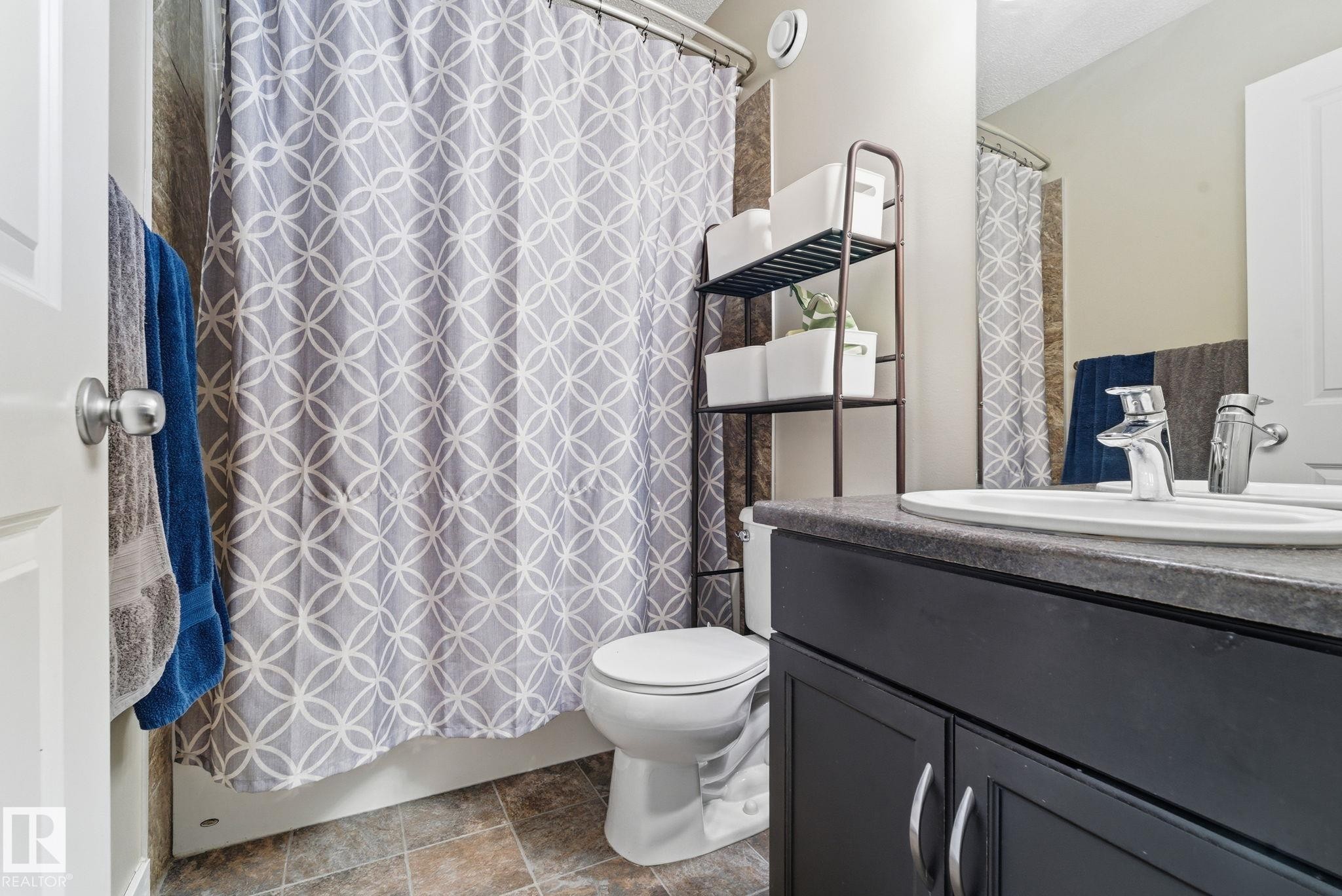 1711 56 Street Sw, Edmonton, AB - Indoor Photo Showing Bathroom