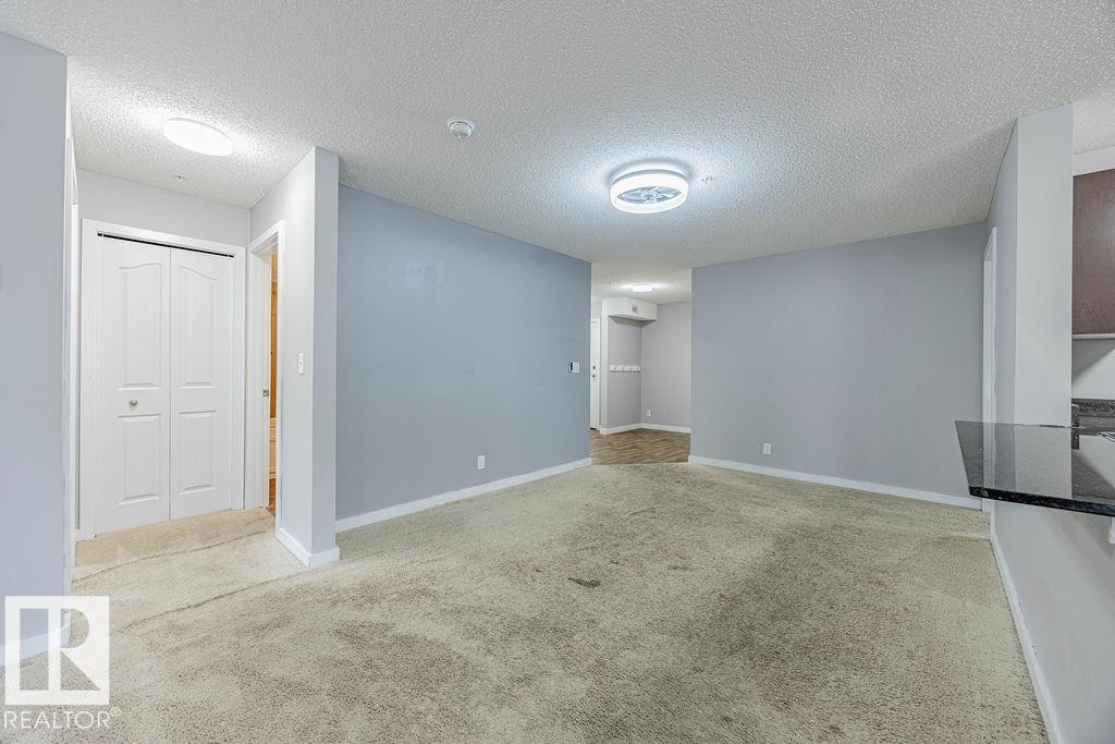 219 530 Watt Boulevard, Edmonton, AB - Indoor Photo Showing Other Room