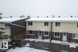 196 ROSELAND Village Edmonton, AB T5E 5R6