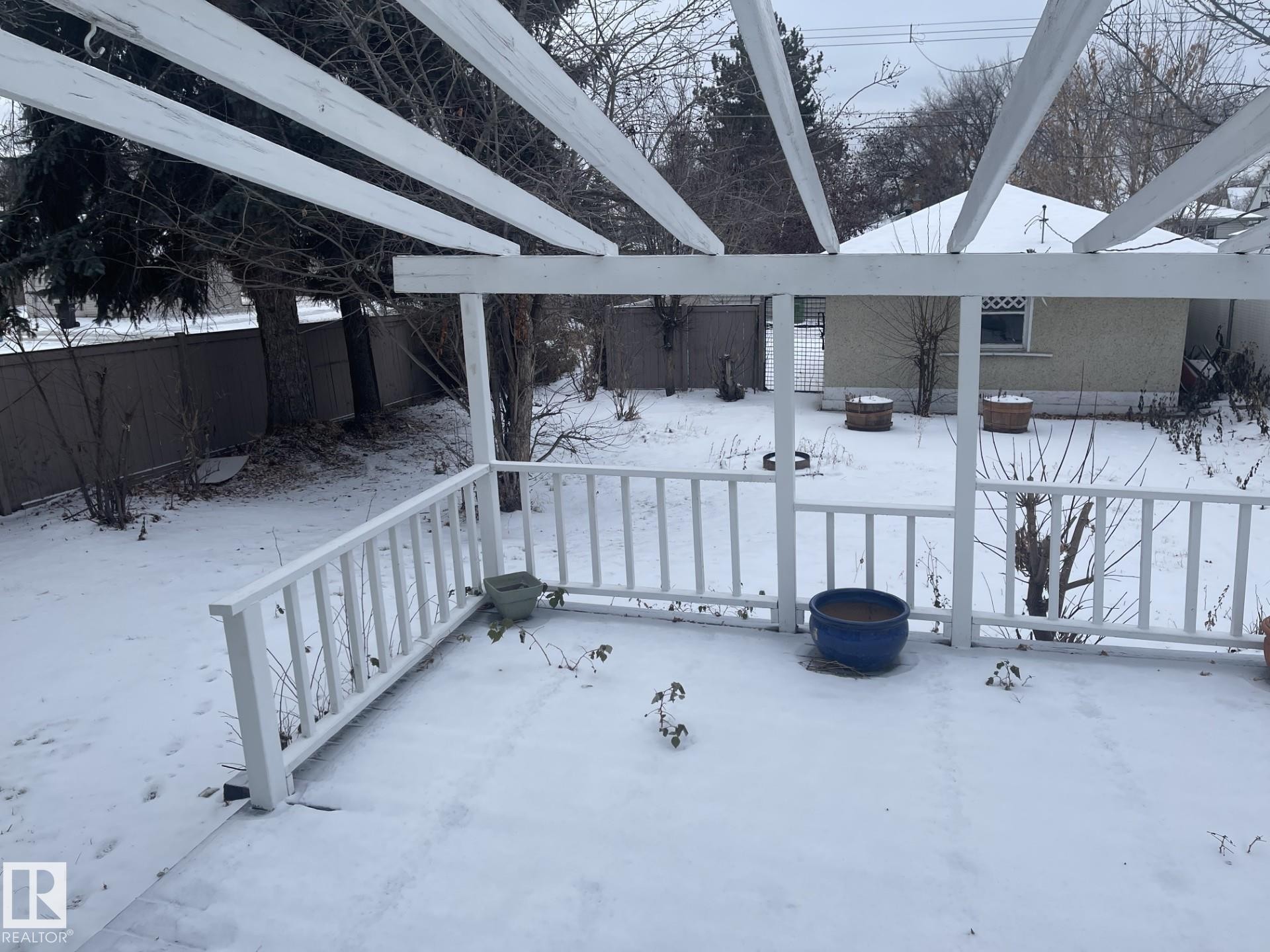 12202 105 Street, Edmonton, AB - Outdoor