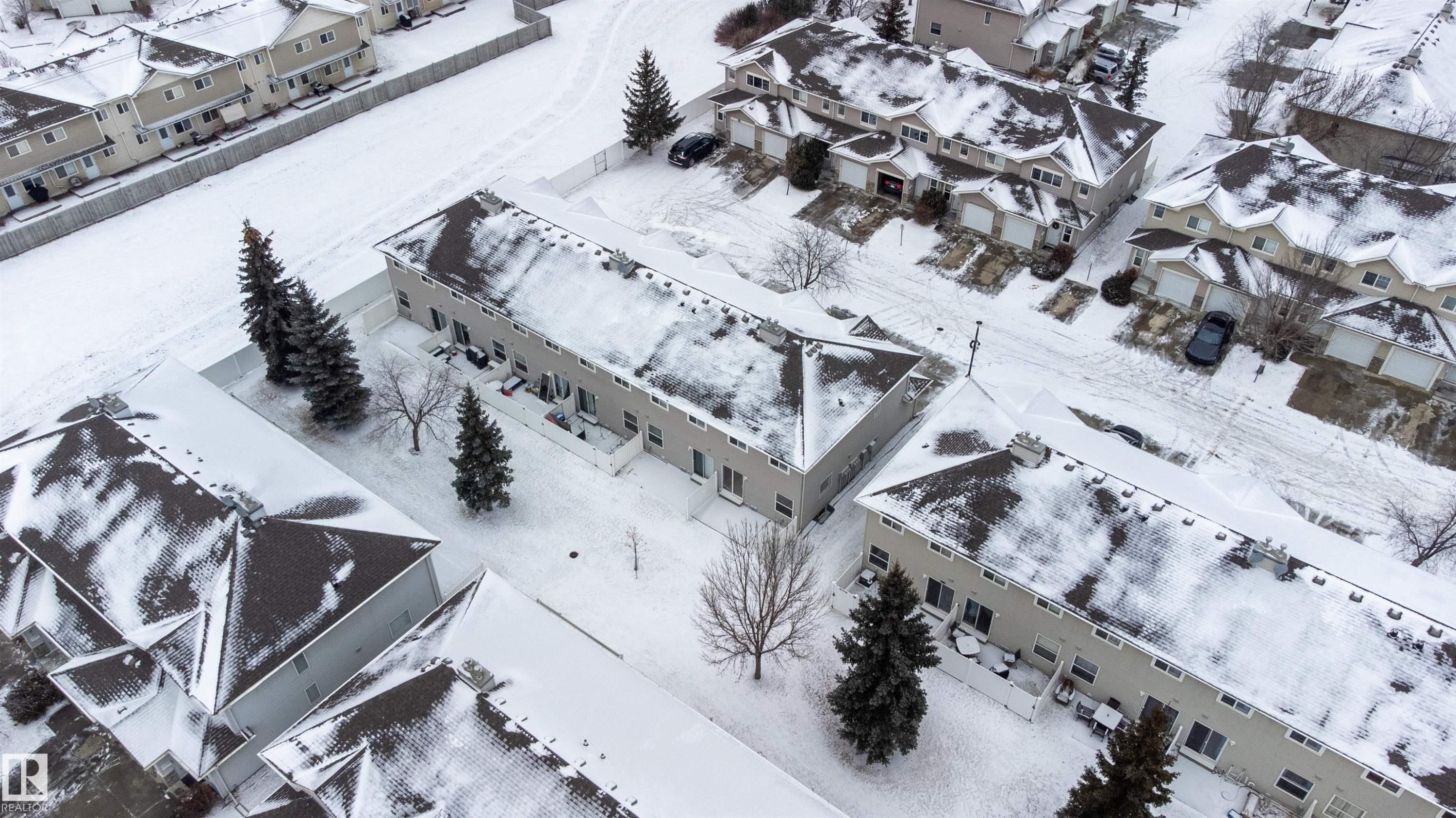 111 230 Edwards Drive, Edmonton, AB - Outdoor With View