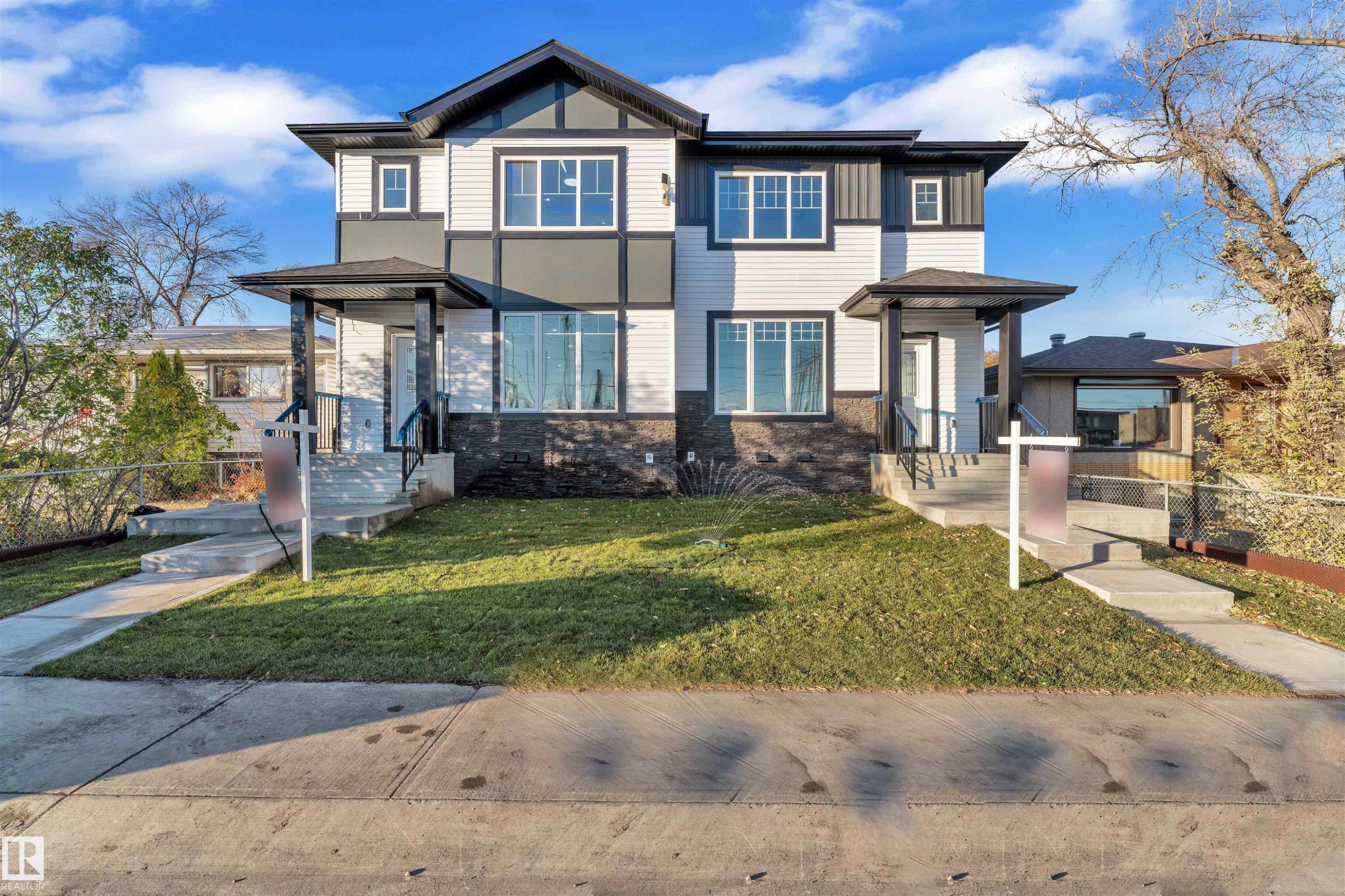 9652 63 Ave, Edmonton, AB - Outdoor With Facade