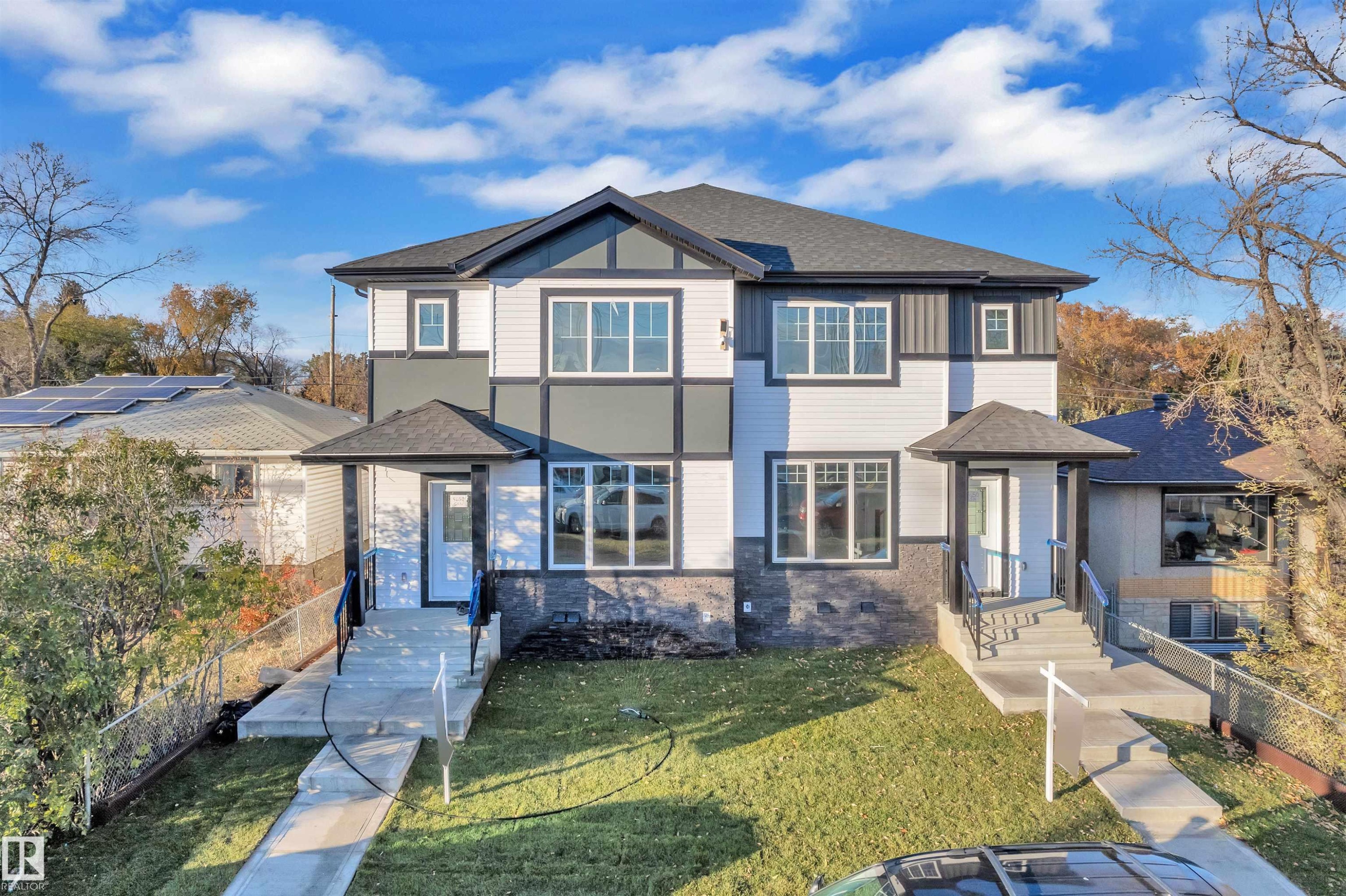 9652 63 Ave, Edmonton, AB - Outdoor With Facade