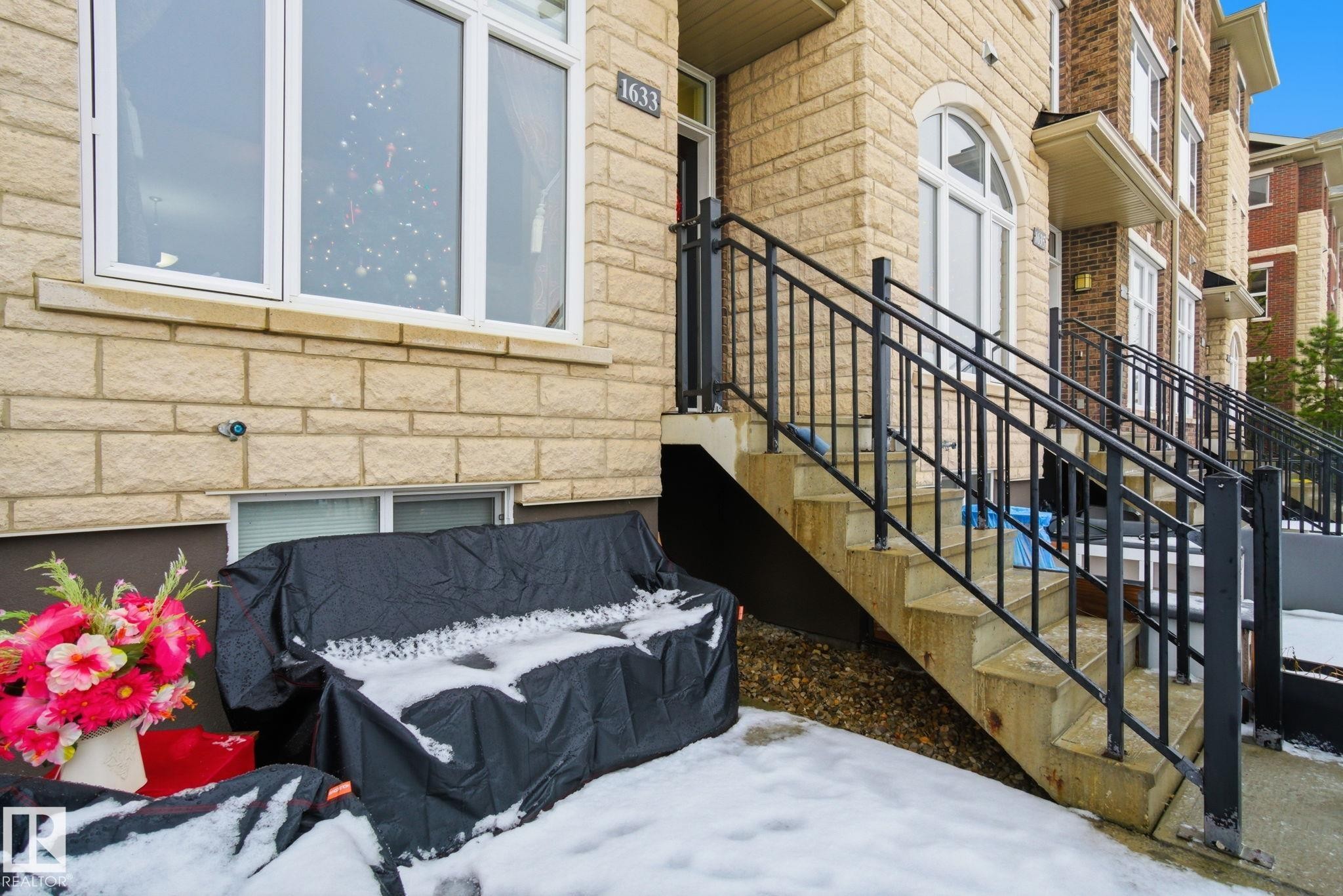 1633 Cunningham Way, Edmonton, AB - Outdoor With Exterior