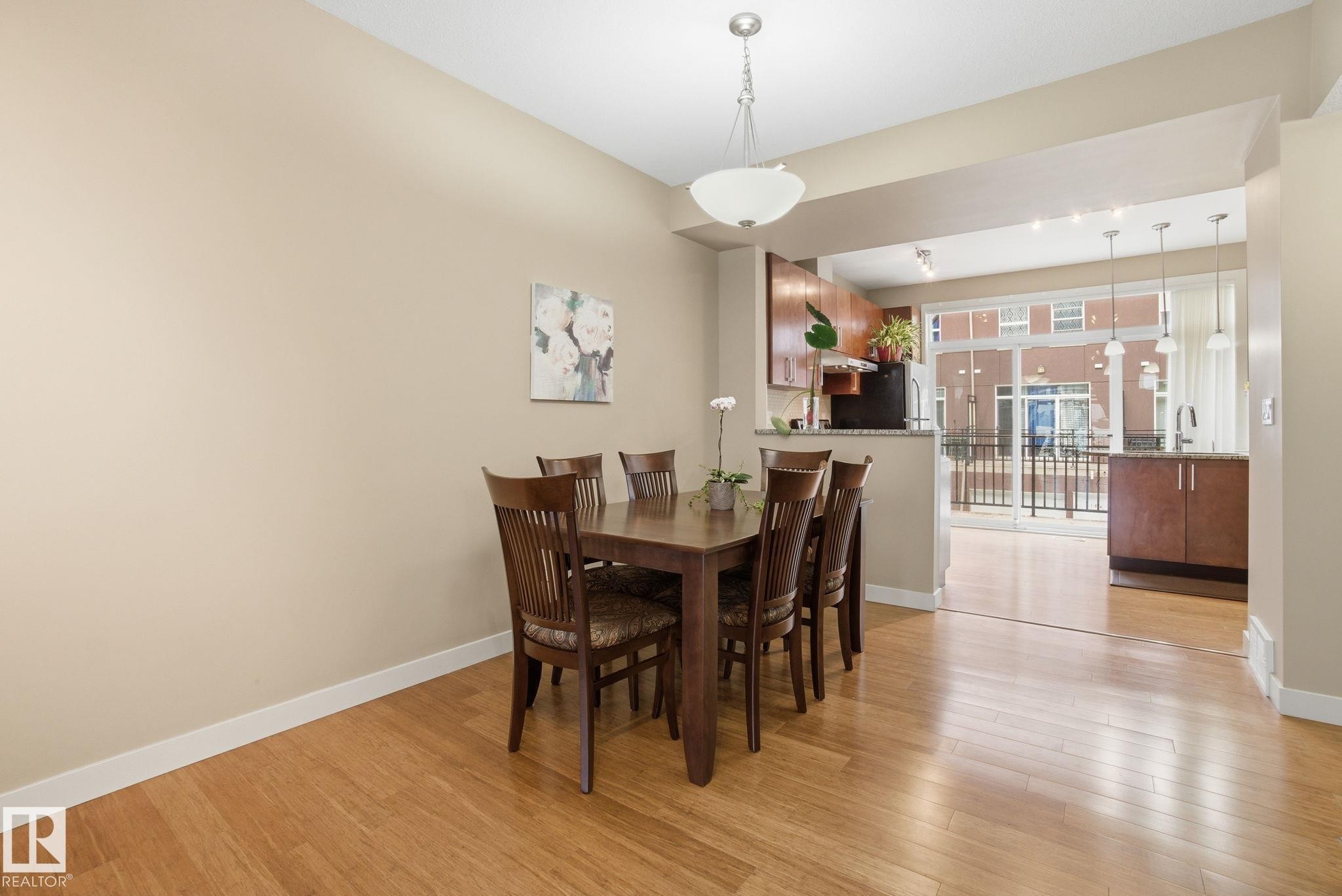 1633 Cunningham Way, Edmonton, AB - Indoor Photo Showing Dining Room