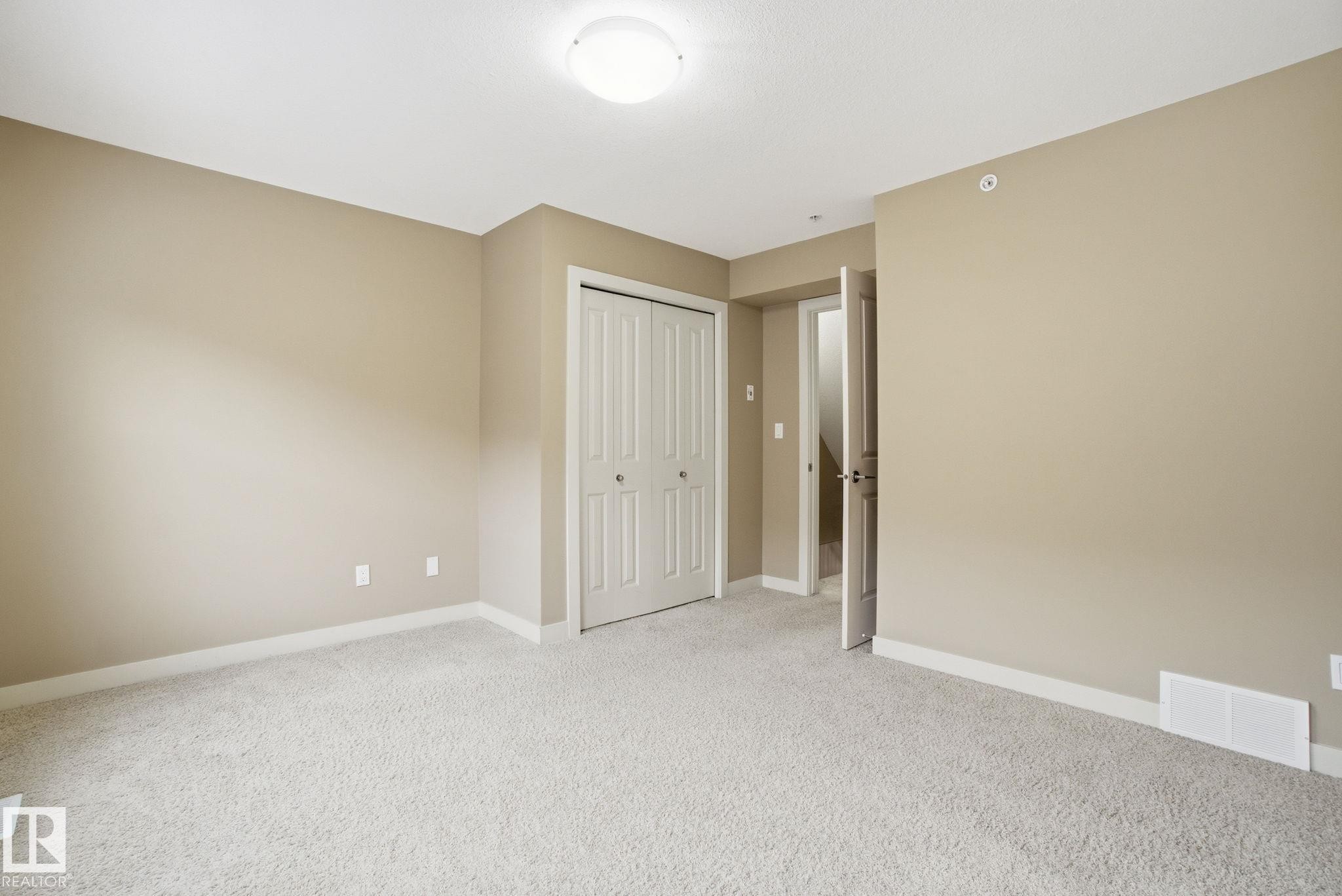 1633 Cunningham Way, Edmonton, AB - Indoor Photo Showing Other Room
