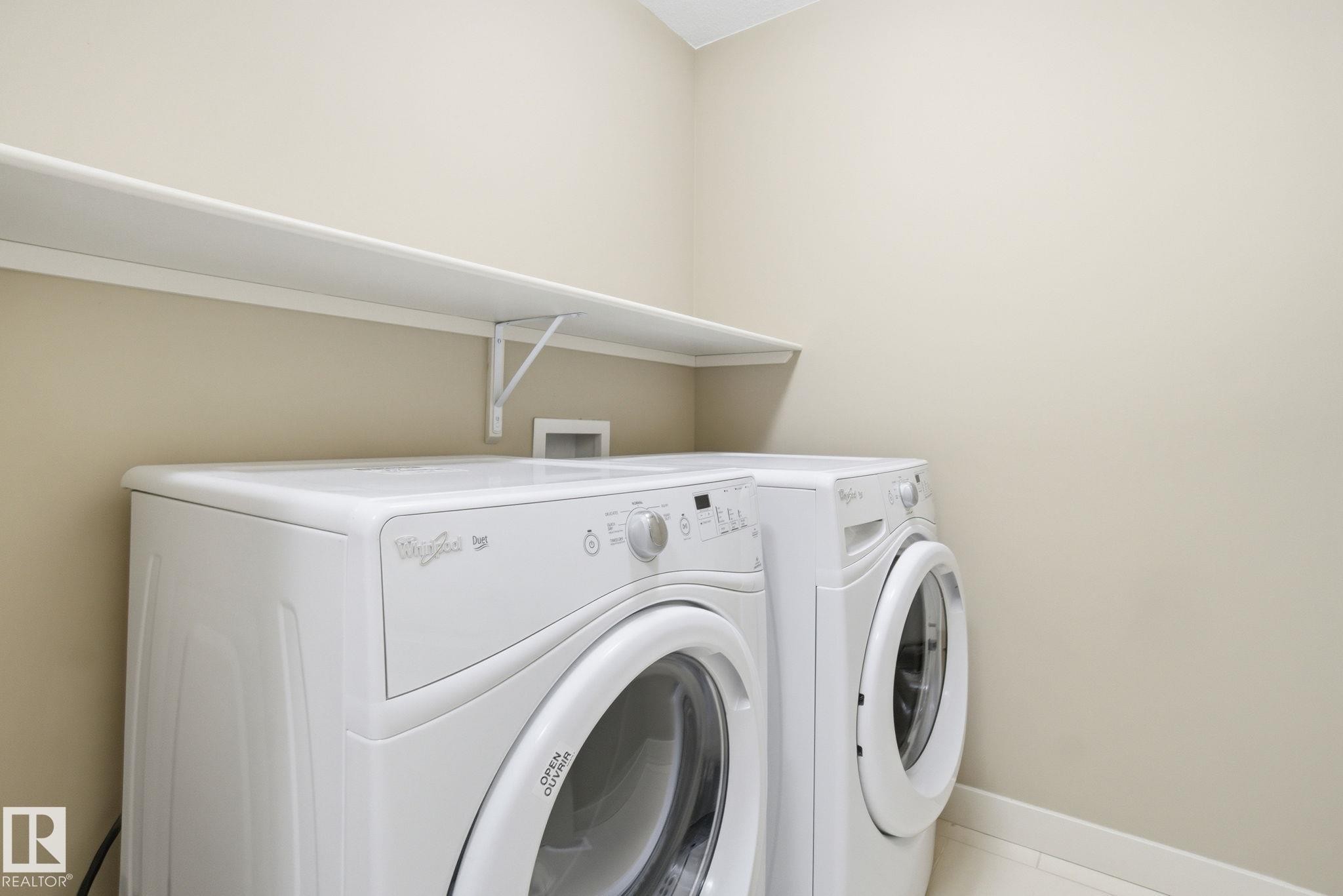 1633 Cunningham Way, Edmonton, AB - Indoor Photo Showing Laundry Room