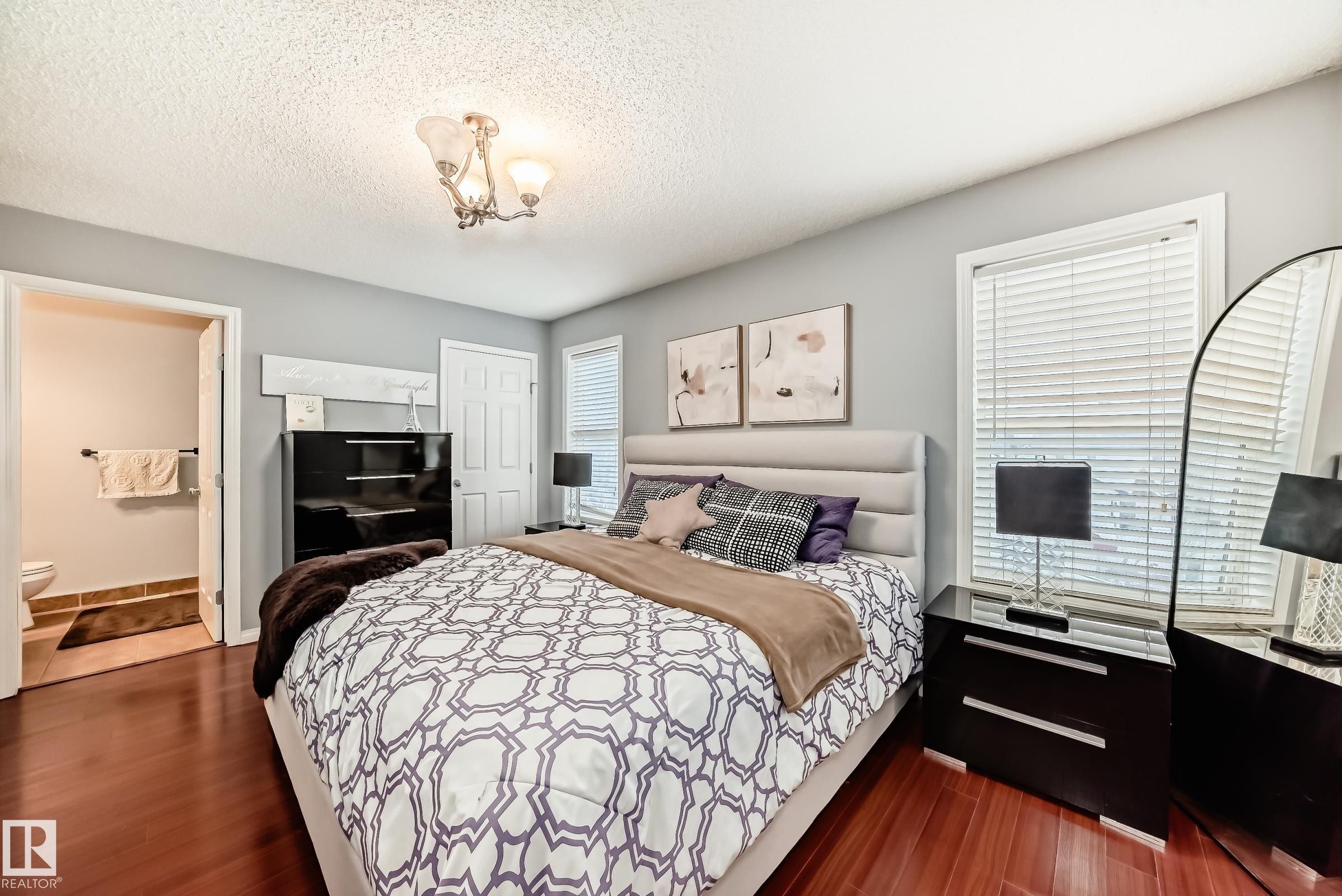5819 Sutter Place, Edmonton, AB - Indoor Photo Showing Bedroom