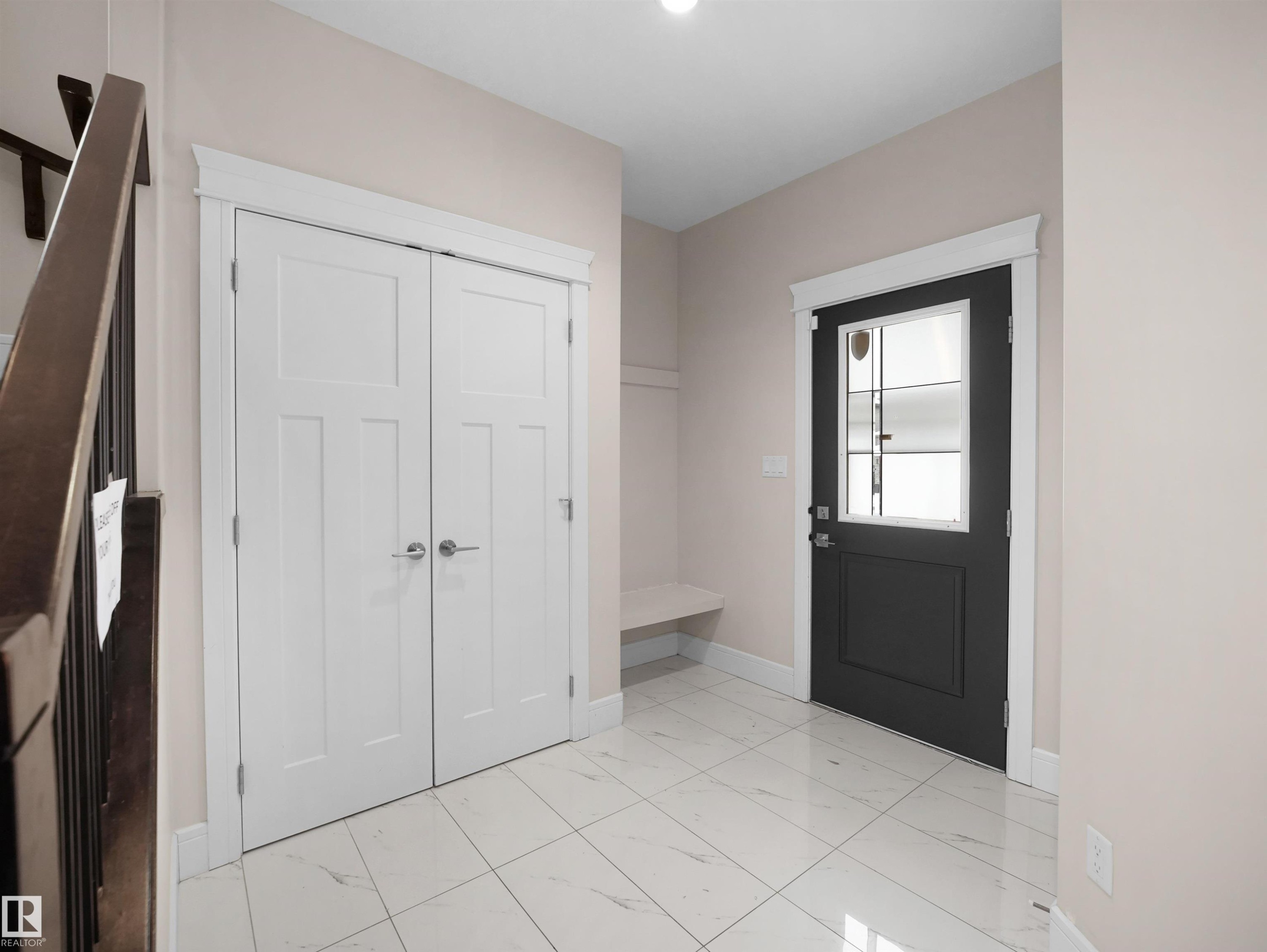 8579 Cushing Place, Edmonton, AB - Indoor Photo Showing Other Room