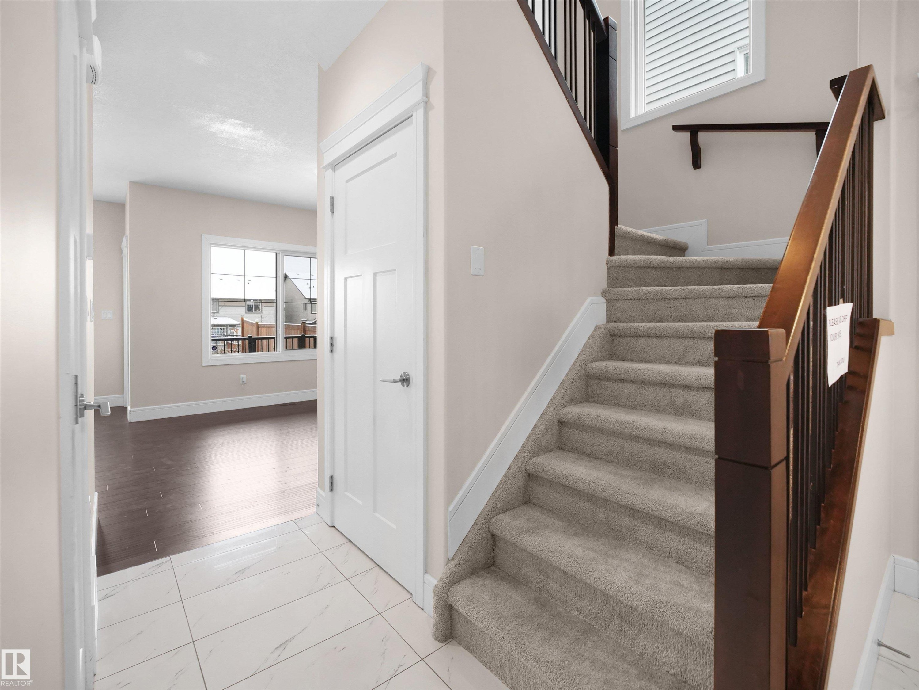 8579 Cushing Place, Edmonton, AB - Indoor Photo Showing Other Room