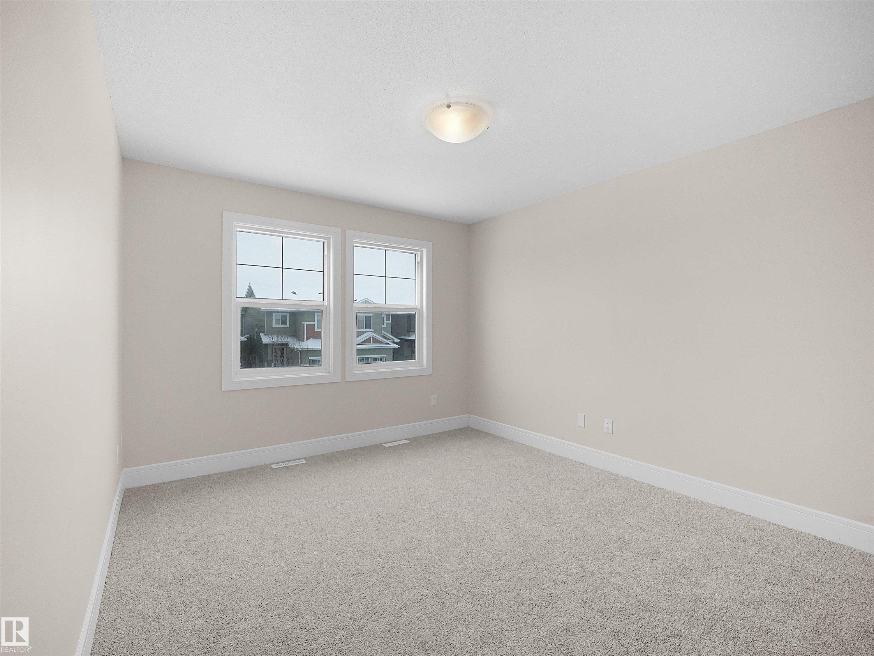 8579 Cushing Place, Edmonton, AB - Indoor Photo Showing Other Room