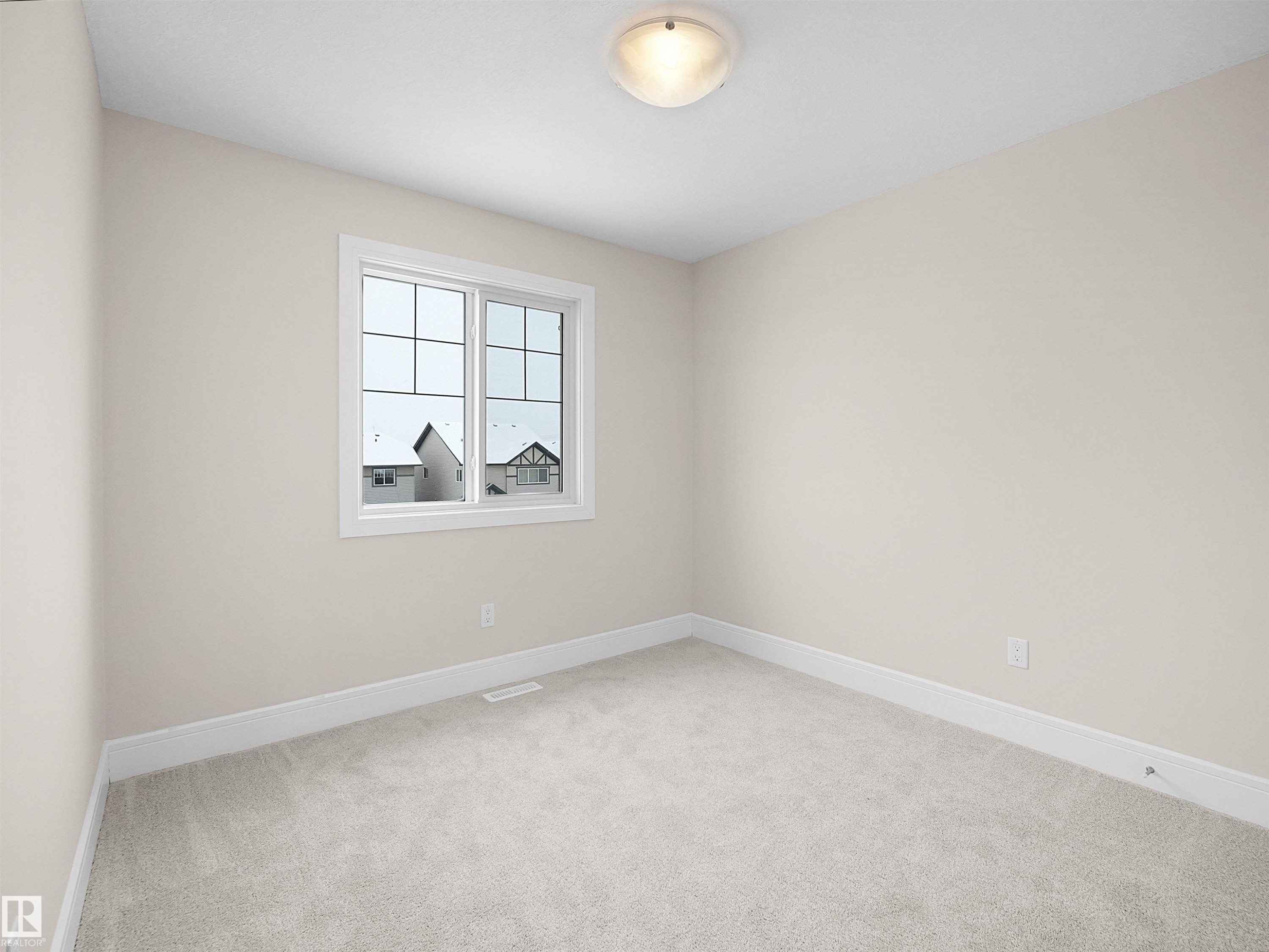 8579 Cushing Place, Edmonton, AB - Indoor Photo Showing Other Room