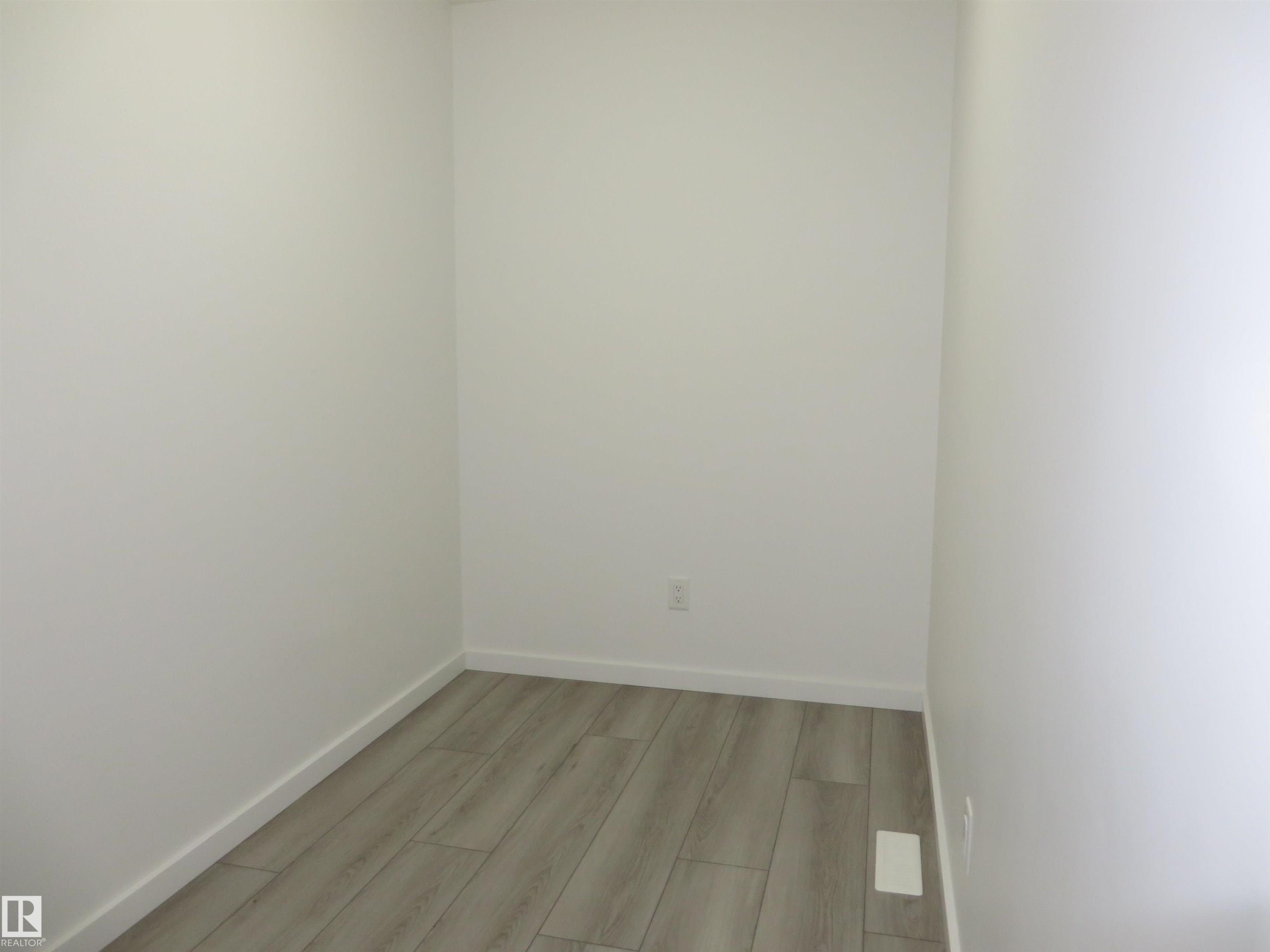 23 Sturtz Place, Leduc, AB - Indoor Photo Showing Other Room