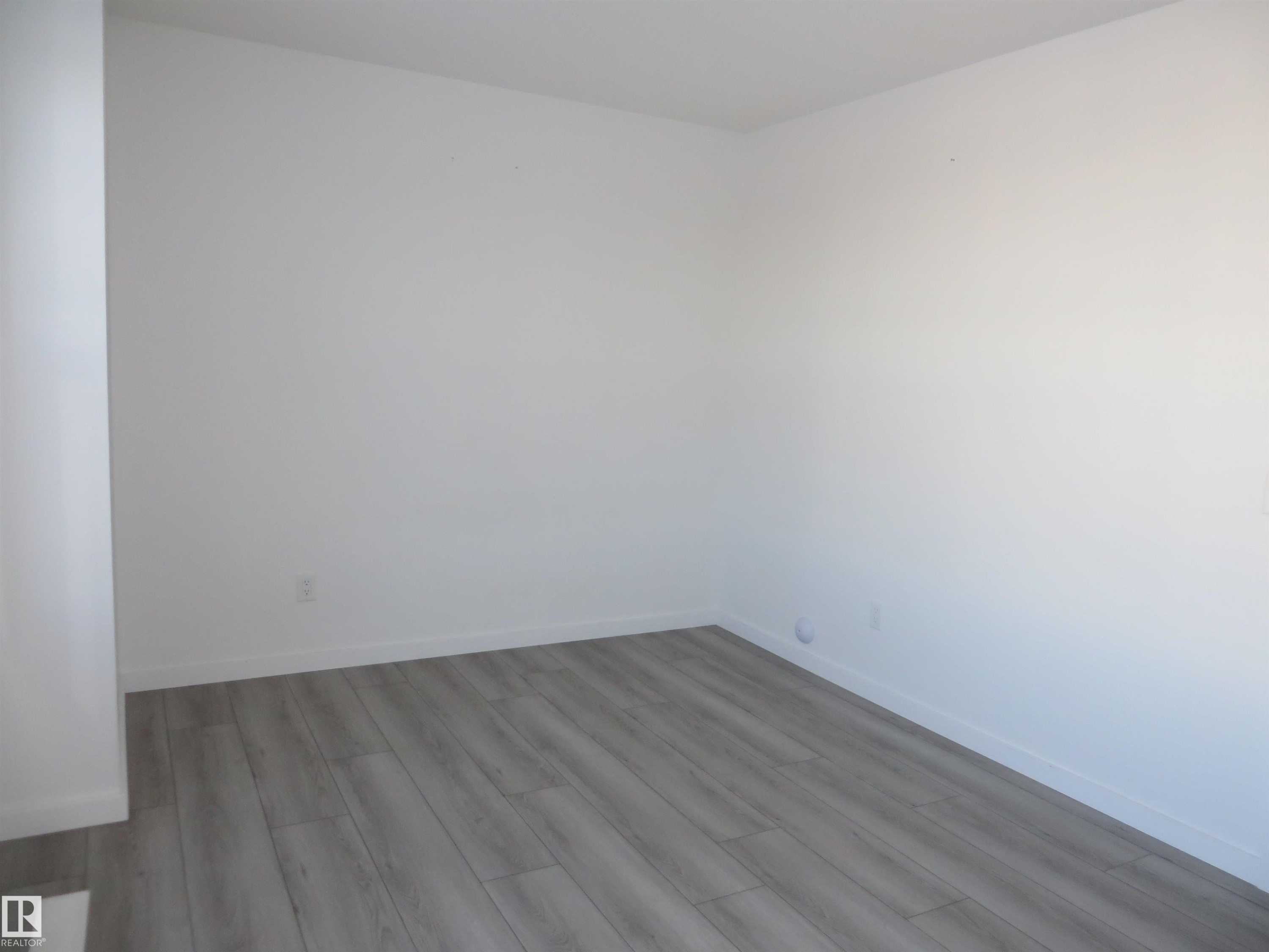 23 Sturtz Place, Leduc, AB - Indoor Photo Showing Other Room