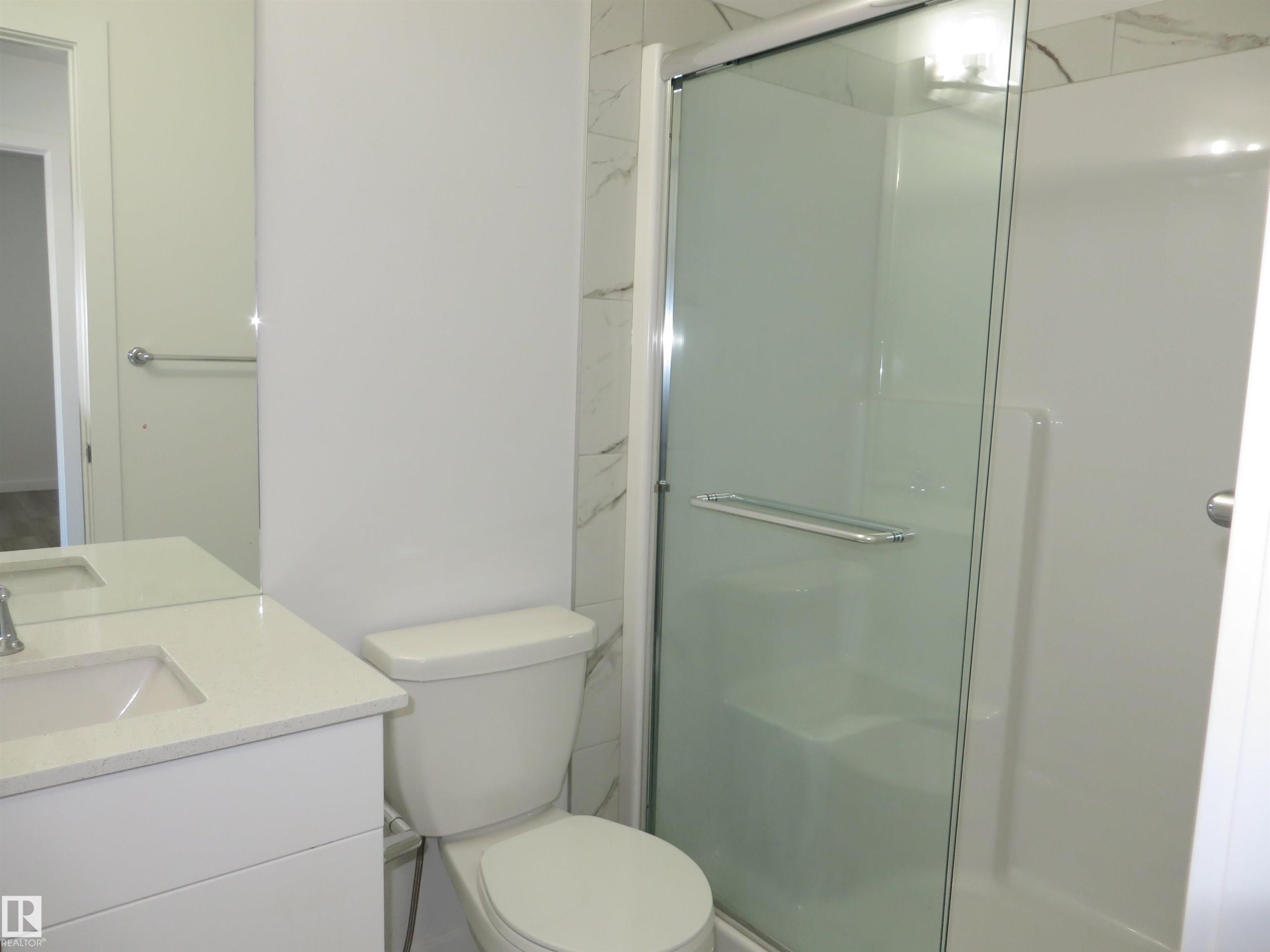 23 Sturtz Place, Leduc, AB - Indoor Photo Showing Bathroom