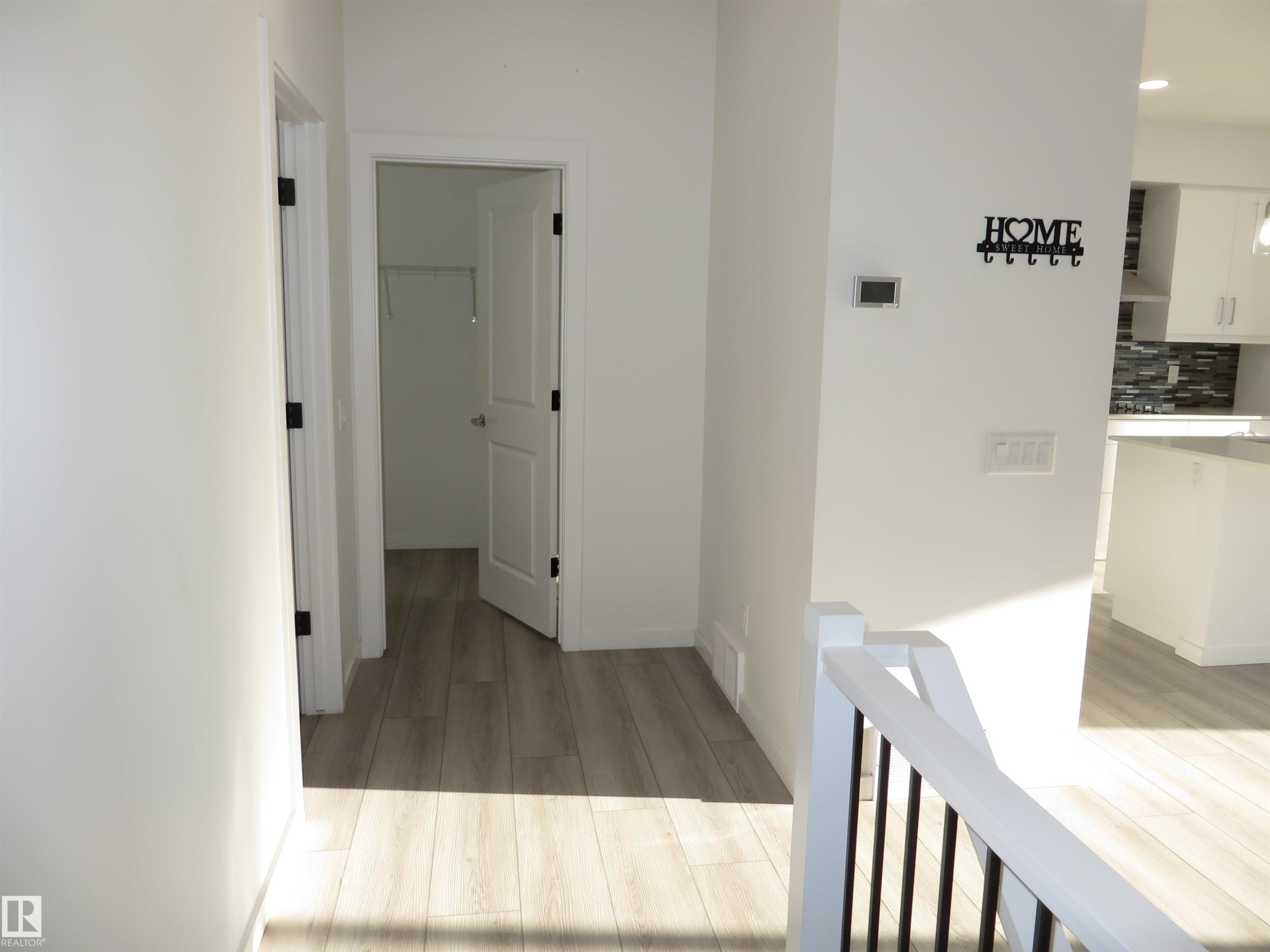 23 Sturtz Place, Leduc, AB - Indoor Photo Showing Other Room