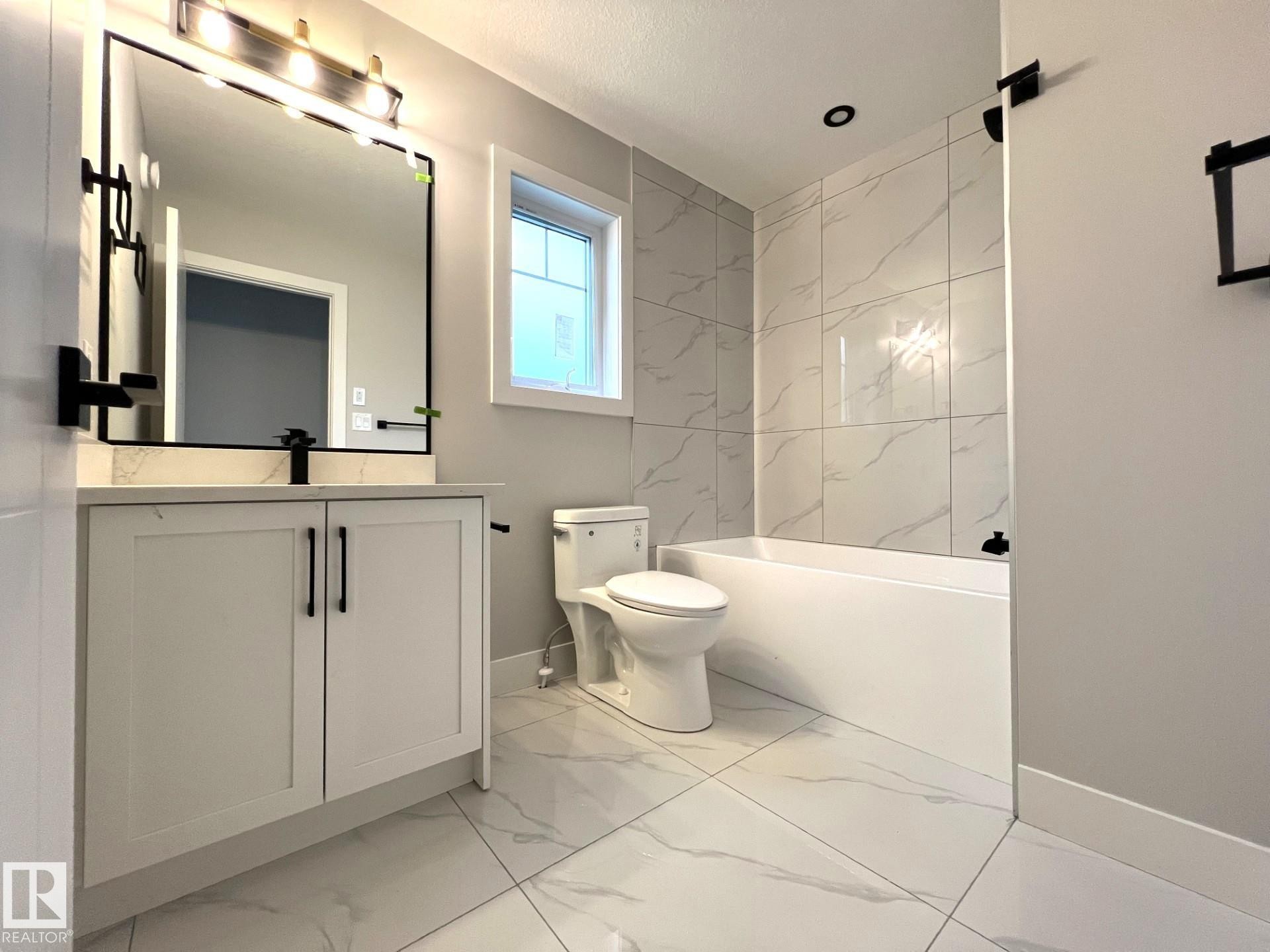 85 Mockingbird Crescent, Fort Saskatchewan, AB - Indoor Photo Showing Bathroom