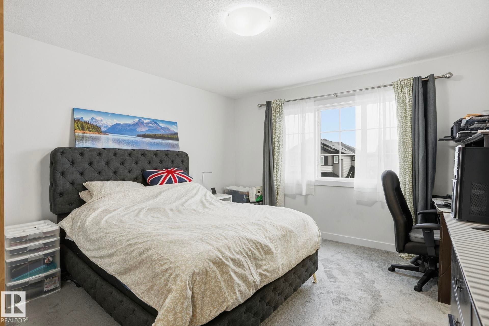 7212 Chivers Place, Edmonton, AB - Indoor Photo Showing Bedroom