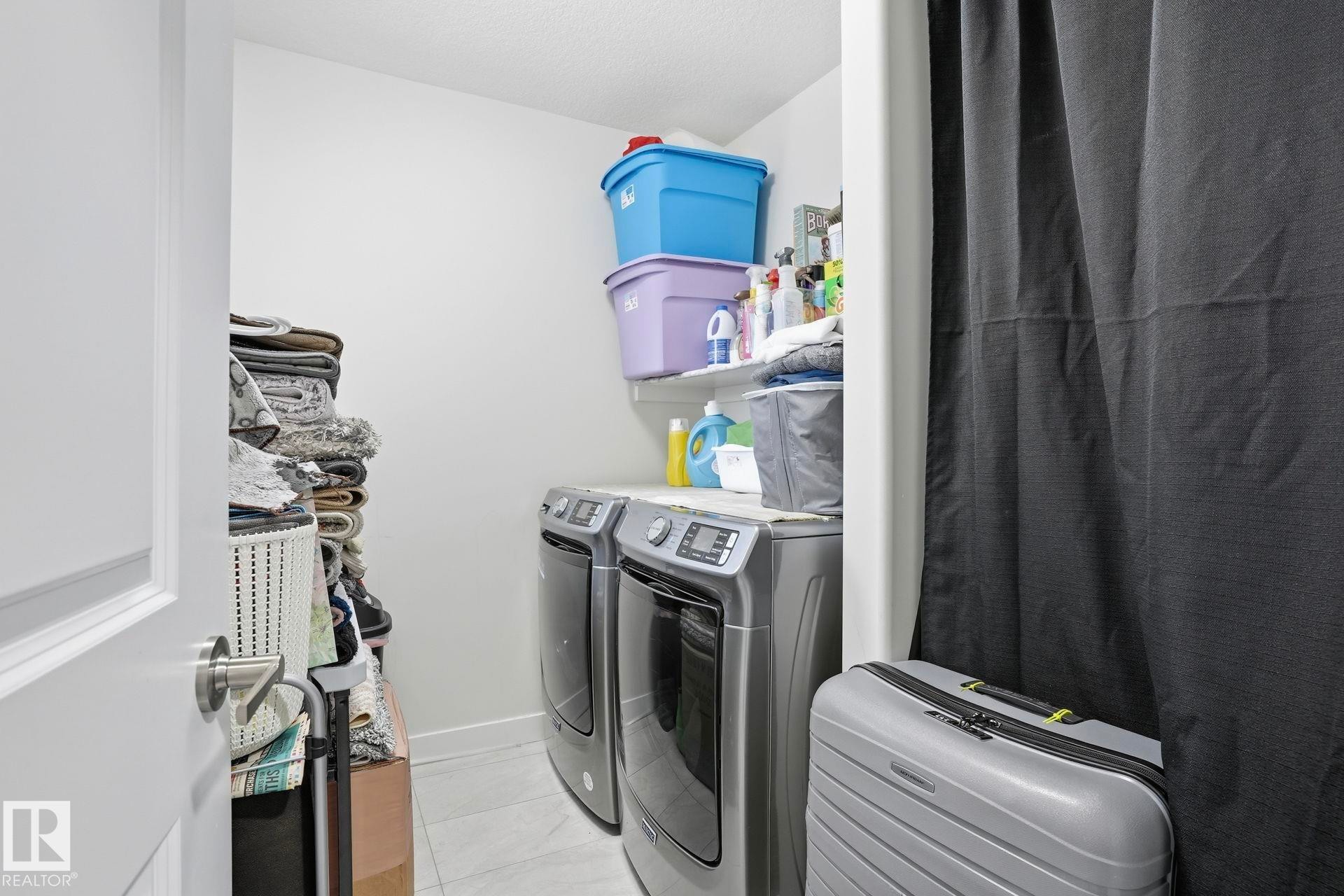 7212 Chivers Place, Edmonton, AB - Indoor Photo Showing Laundry Room
