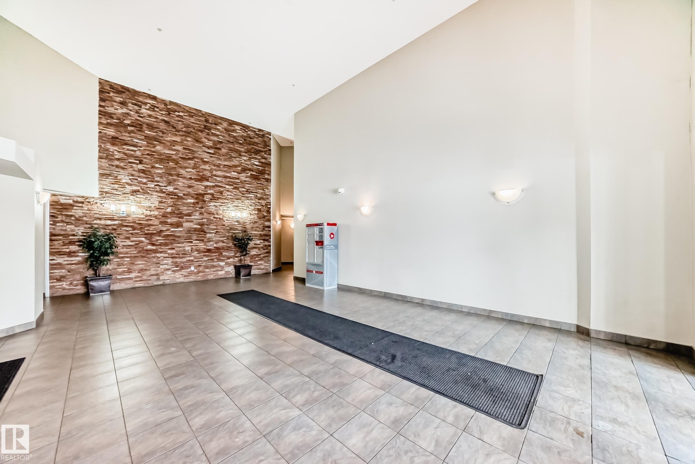 223 5350 199 Street, Edmonton, AB - Indoor Photo Showing Other Room