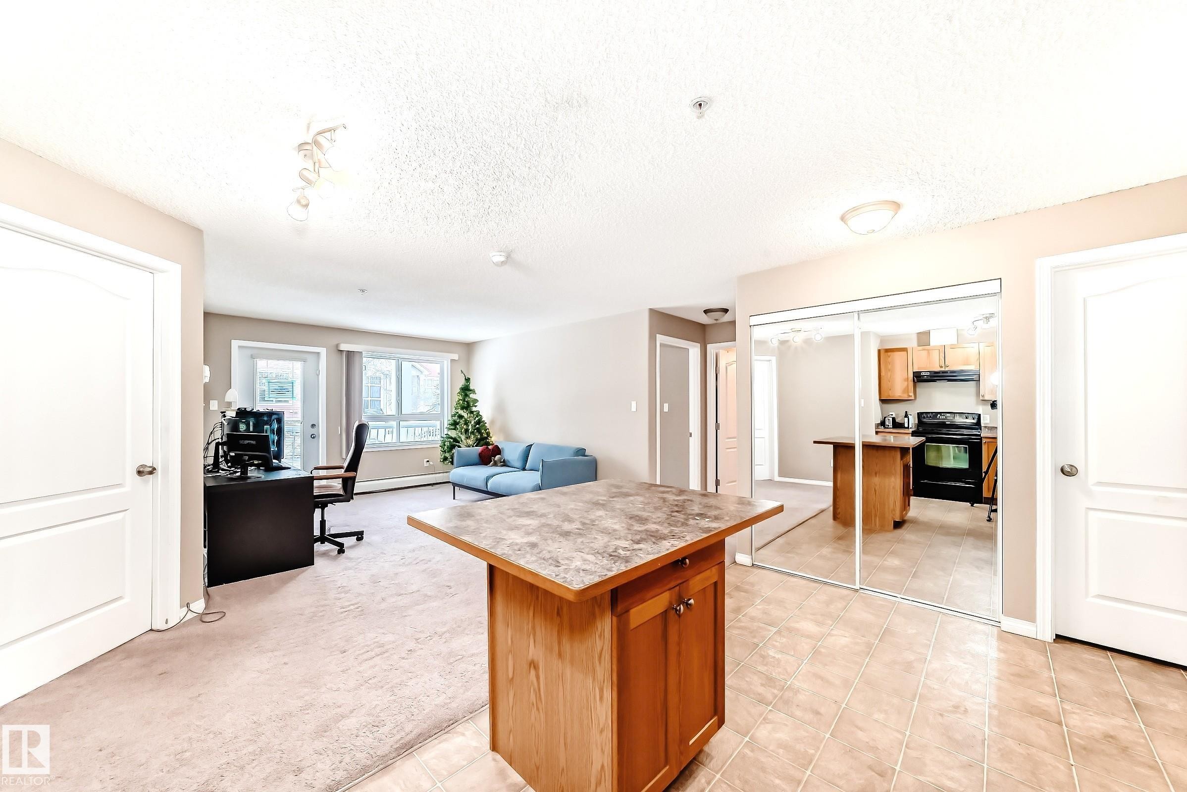 223 5350 199 Street, Edmonton, AB - Indoor