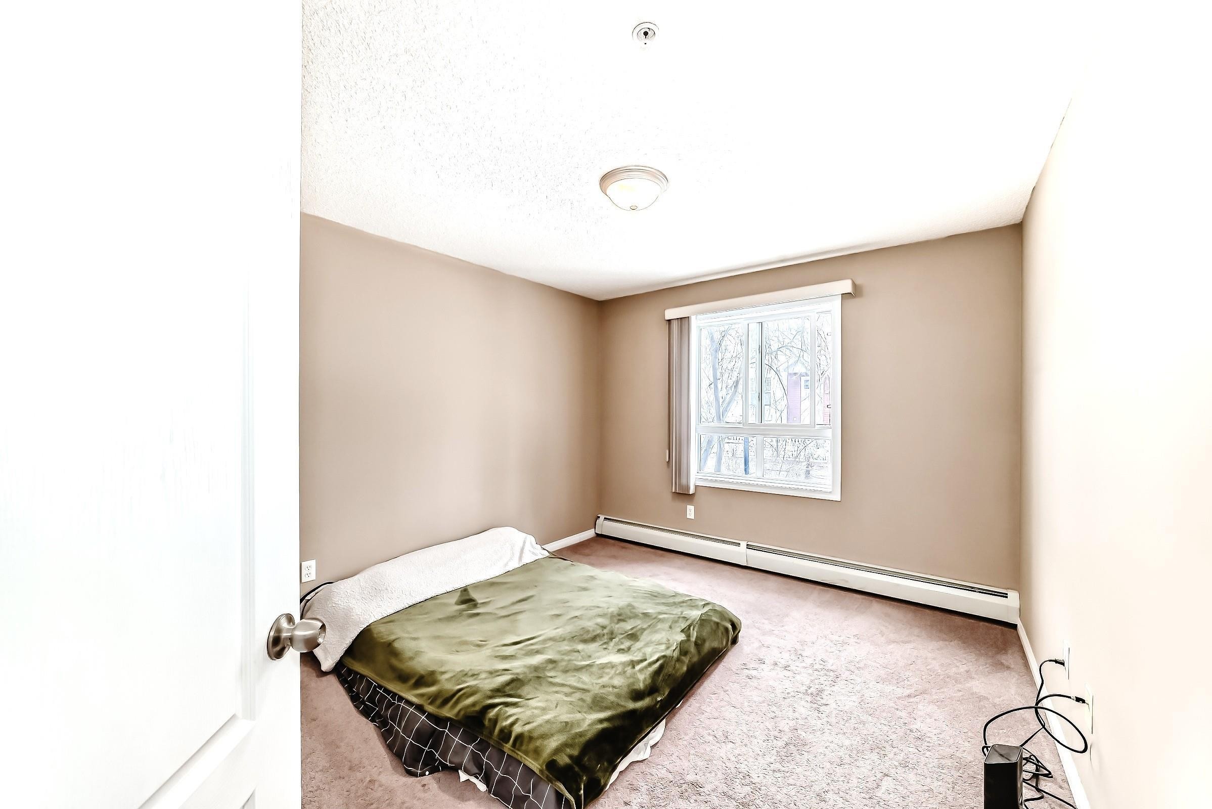 223 5350 199 Street, Edmonton, AB - Indoor Photo Showing Bedroom