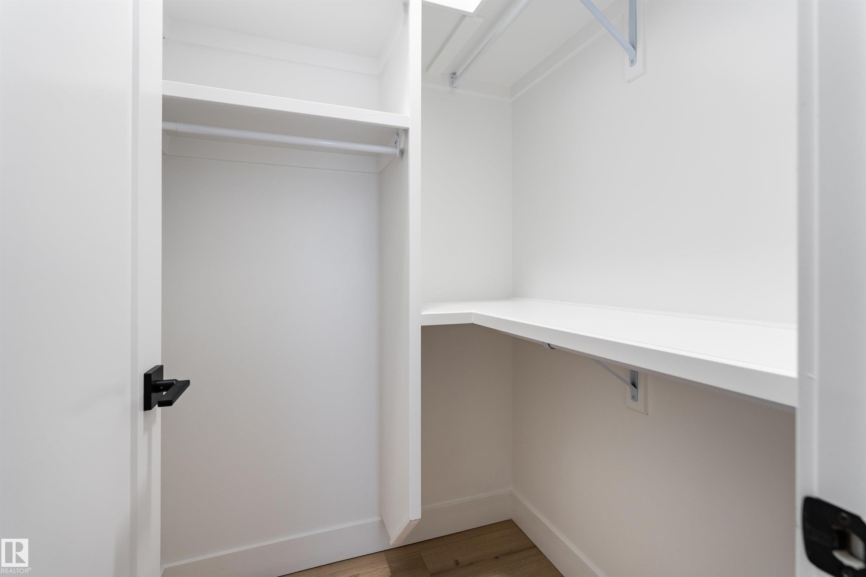 3109 Magpie Way, Edmonton, AB - Indoor With Storage