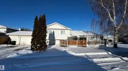 16 CANTERBURY Terrace Sherwood Park, AB T8H 1E8