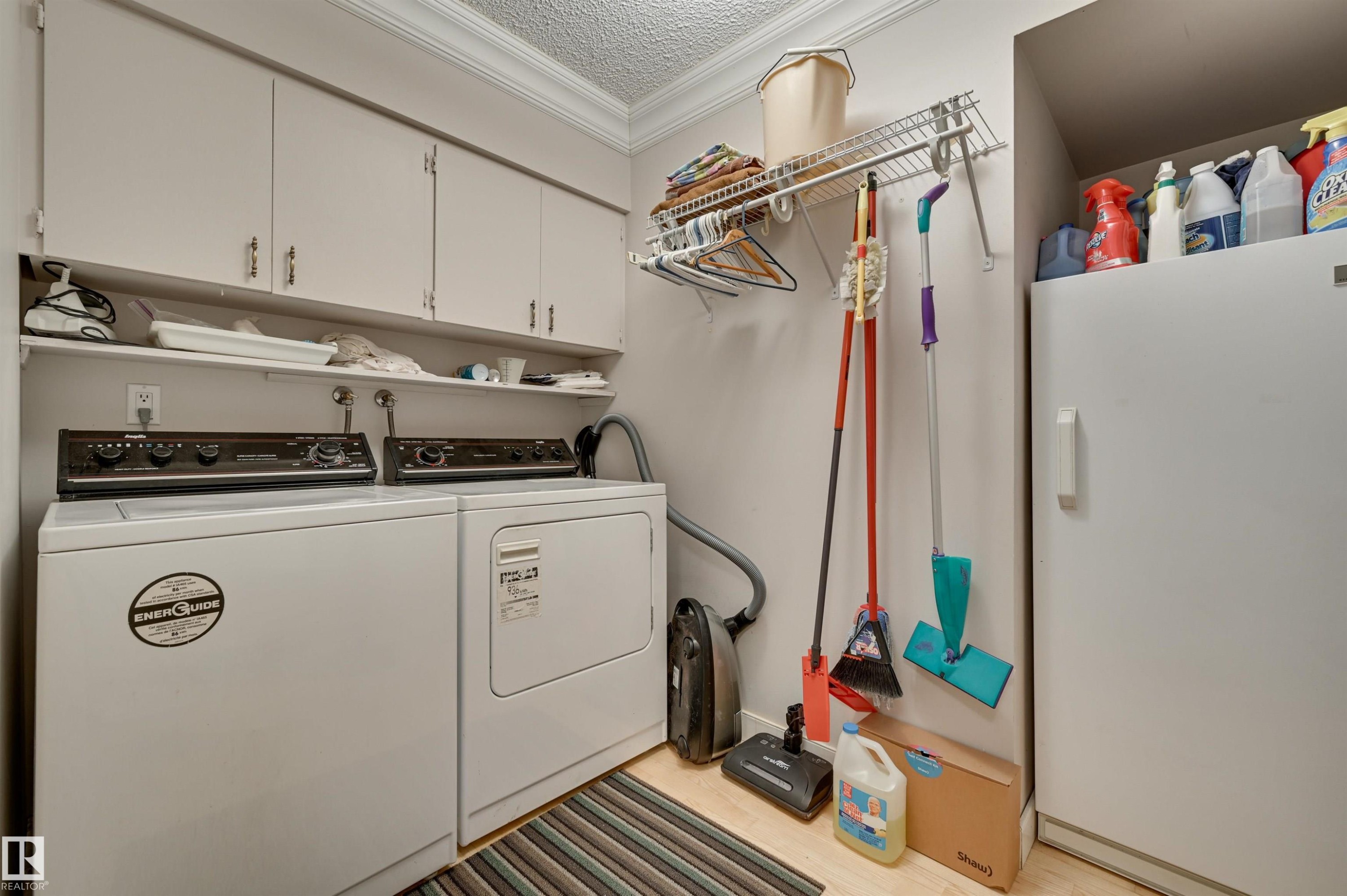 1102 11503 100 Avenue, Edmonton, AB - Indoor Photo Showing Laundry Room
