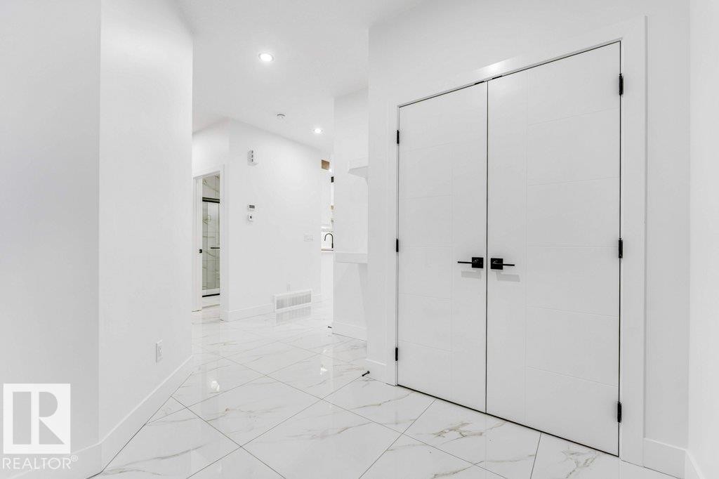 221 Crystal Creek Drive, Leduc, AB - Indoor Photo Showing Other Room